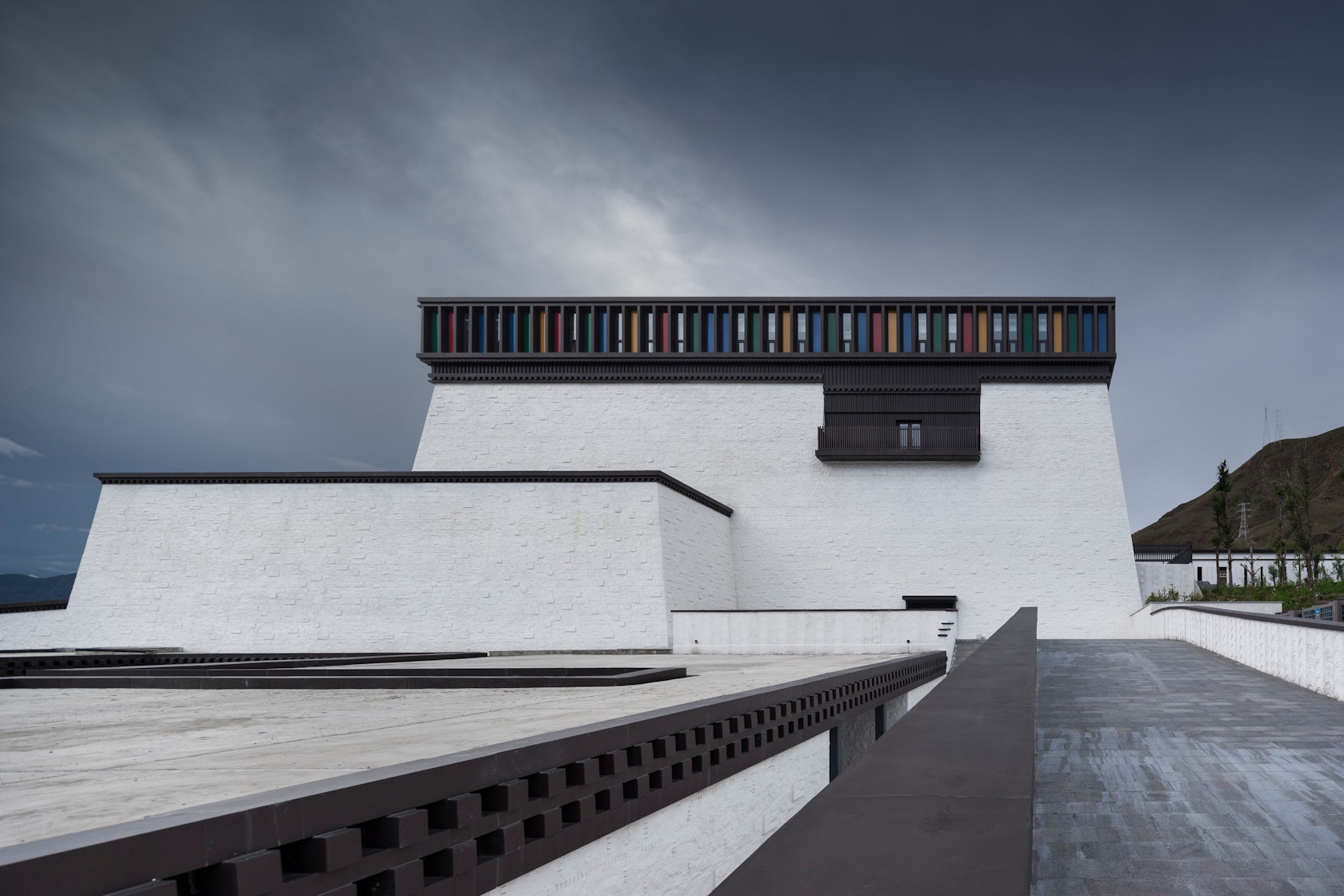 © Shenzhen HuaHui Design