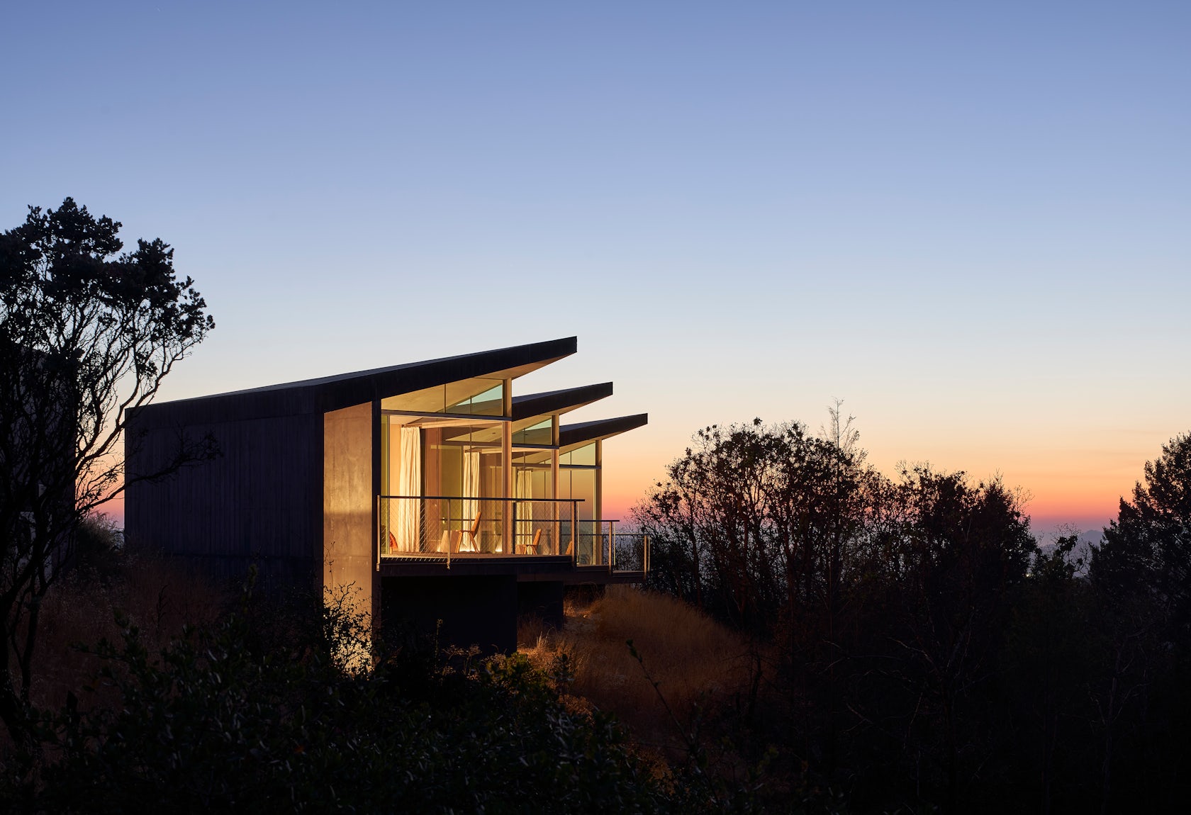 Ridge House by Mork-Ulnes Architects - Architizer