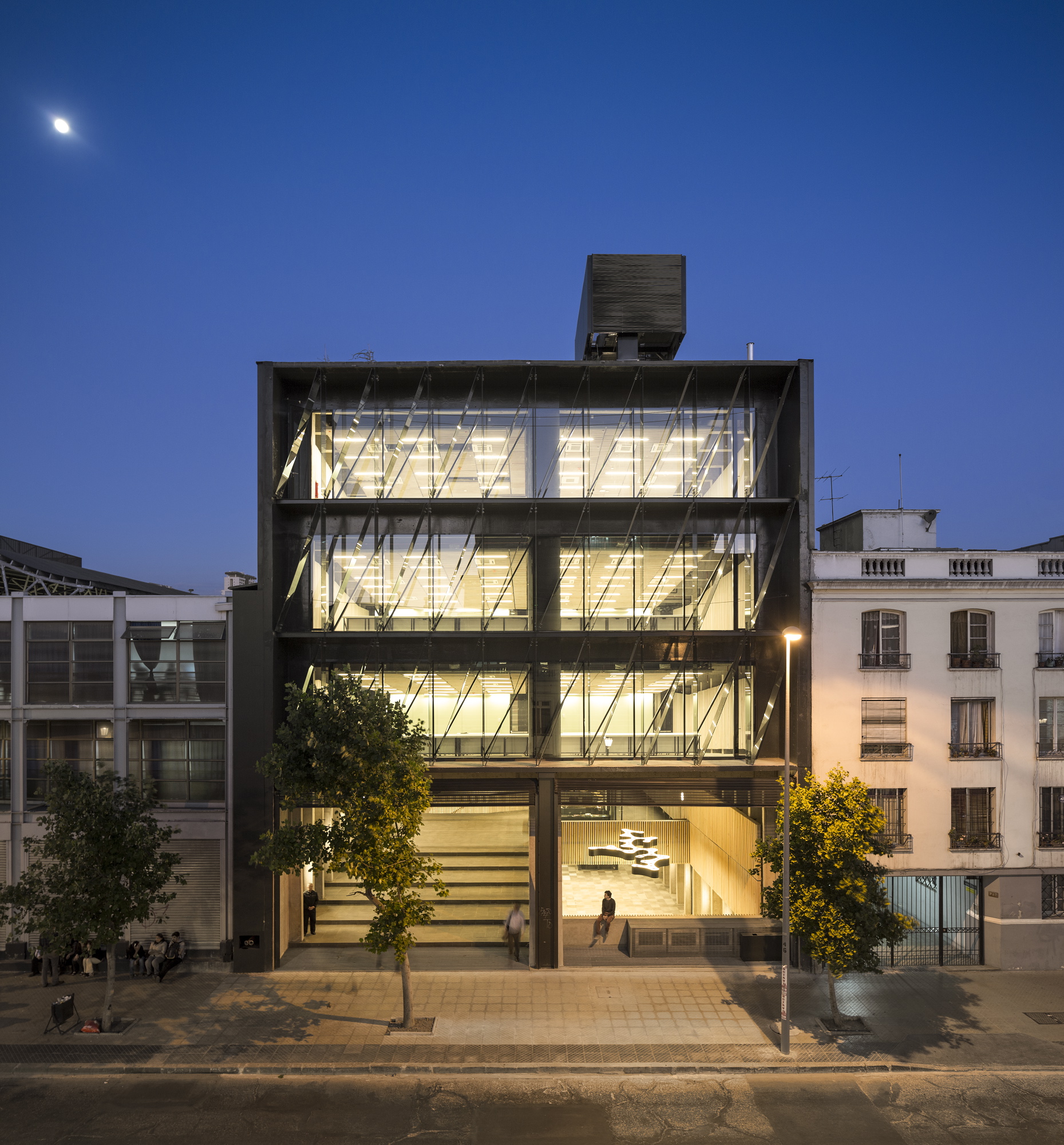 © Alvano y Riquelme Architects