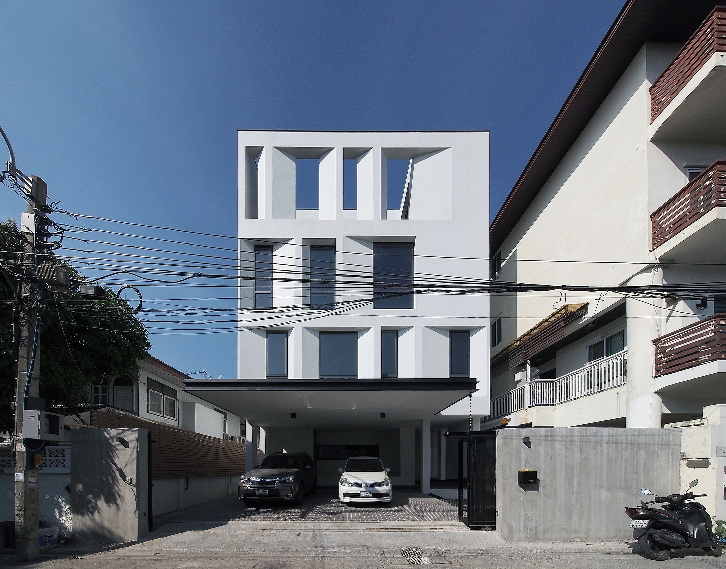 Solid Concrete Studio + Gallery by ASWA (Architectural Studio of Work