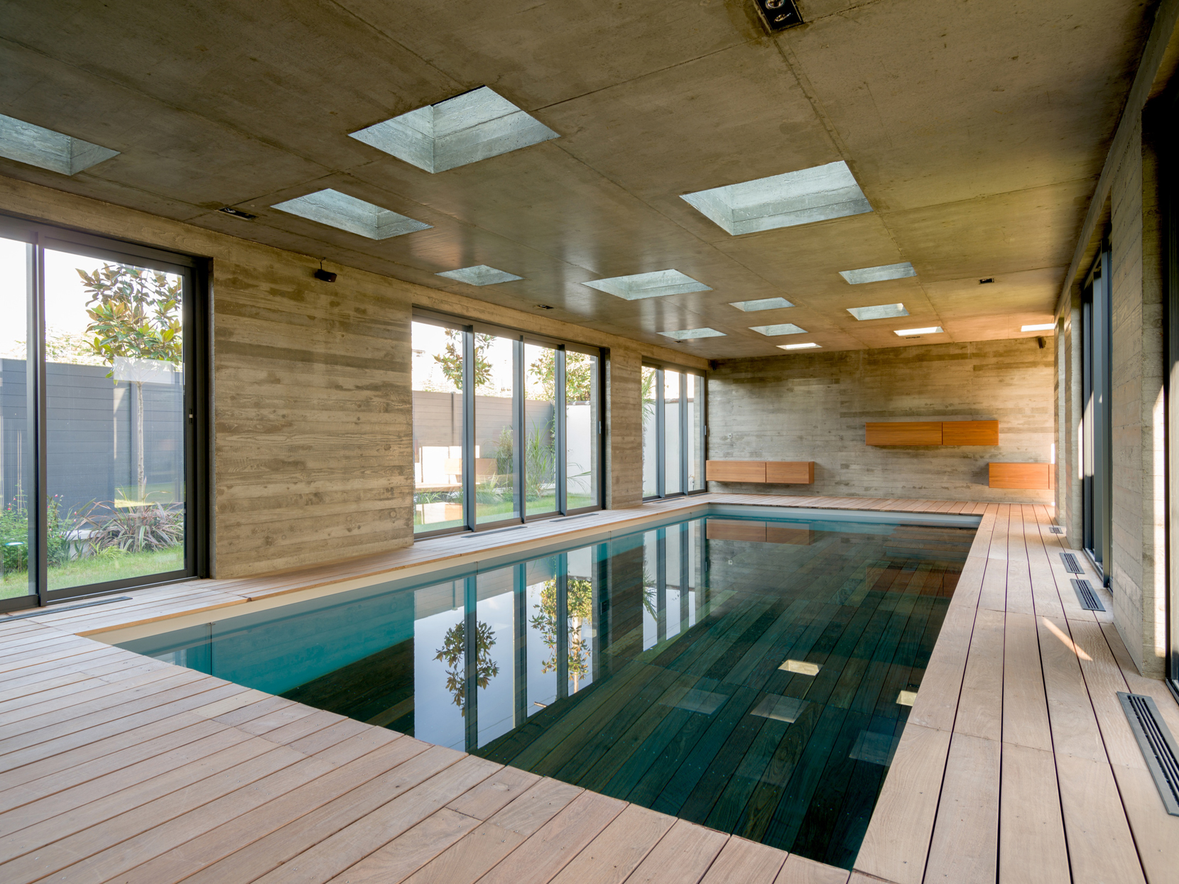 Concrete Swimming pool by SKP Architecture - Architizer