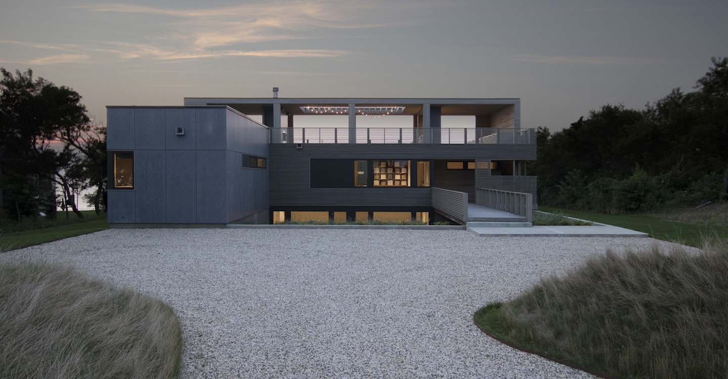 Resolution: 4 Architecture Featured Project