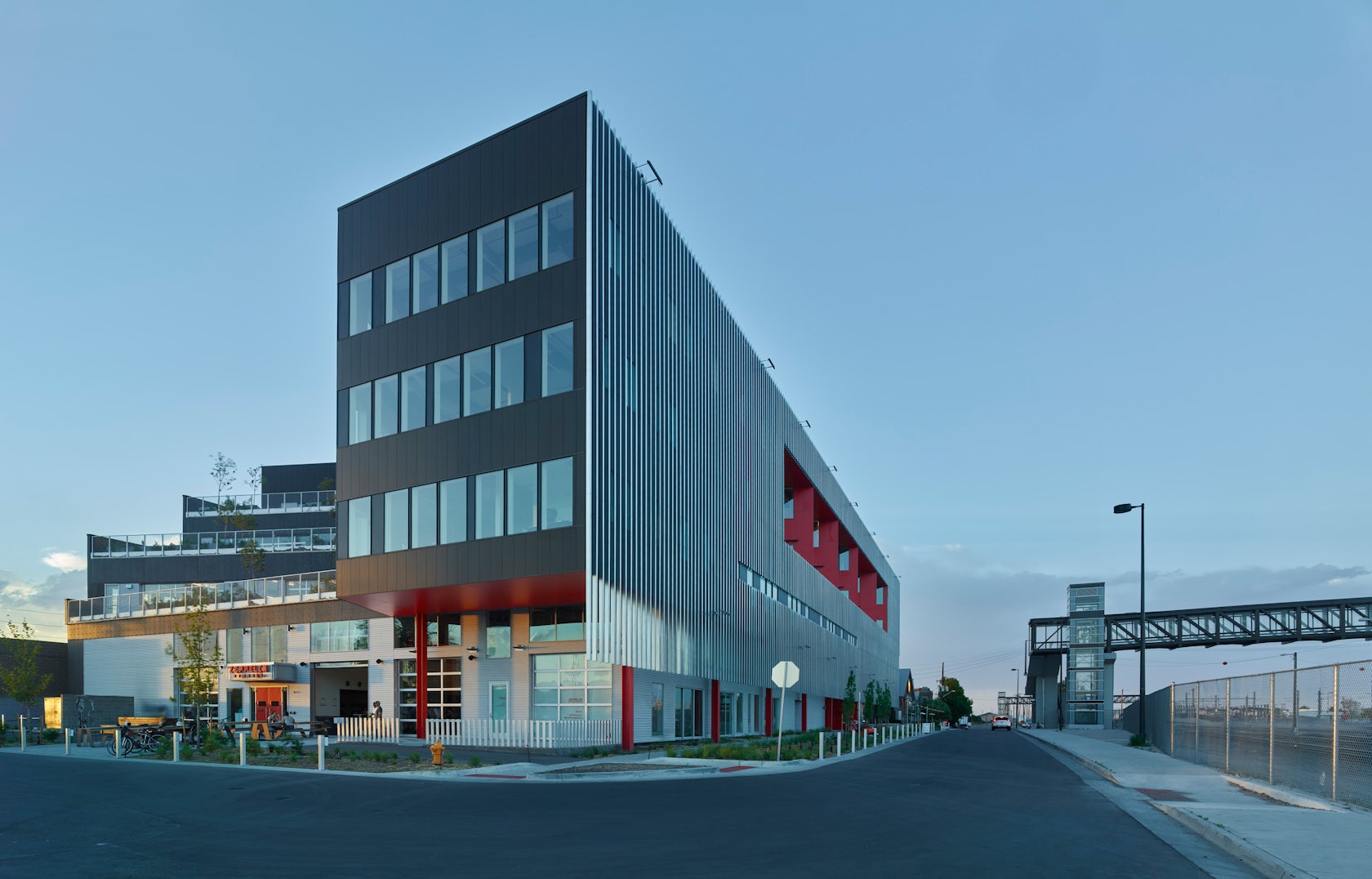 © Dynia Architects