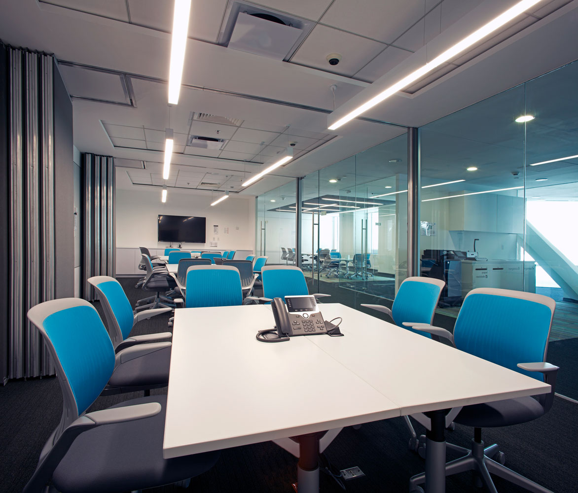 Oliver Wyman / Marsh & McLennan Companies by SPS+Sinapsis - Architizer