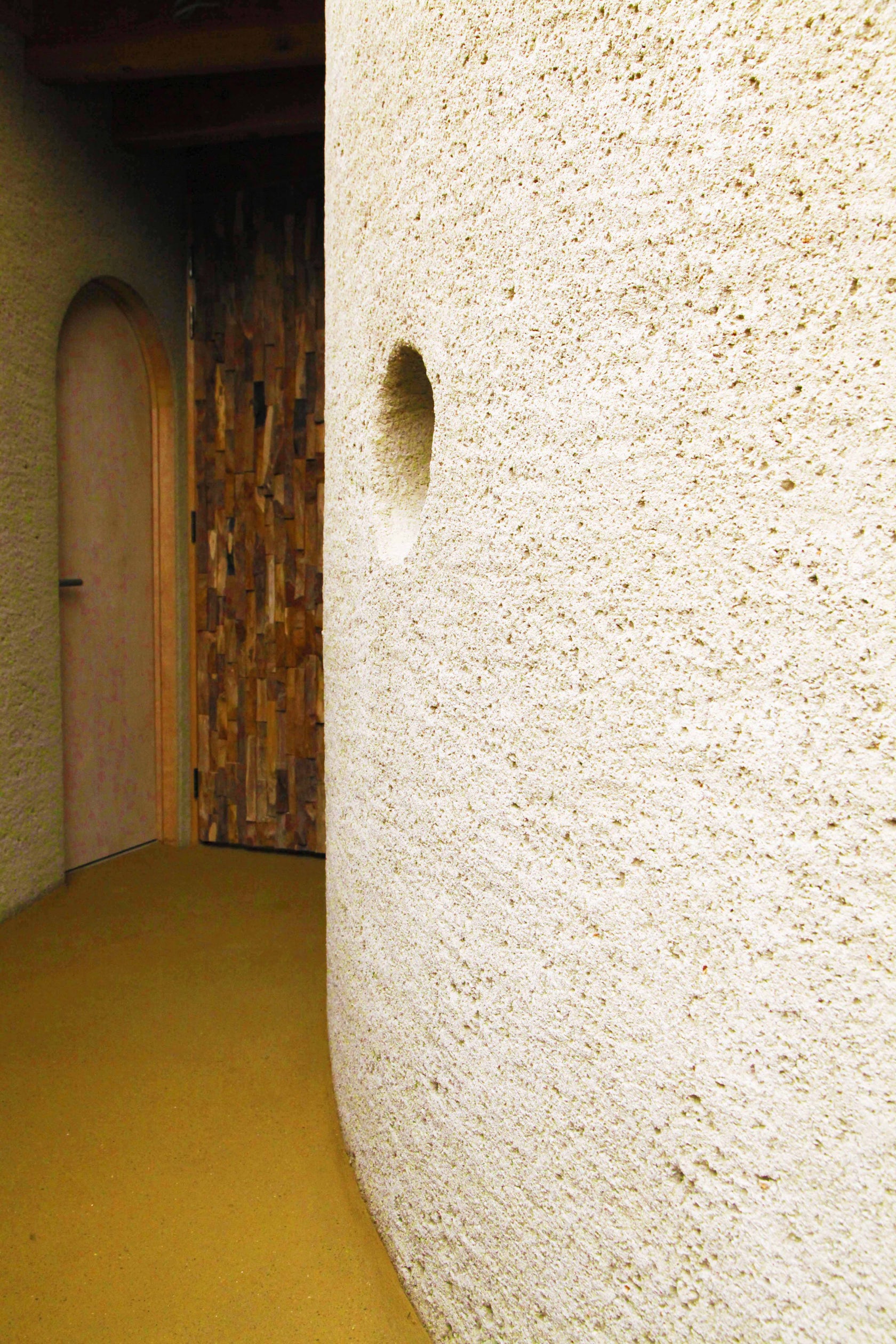 © RYUICHI ASHIZAWA ARCHITECTS & associates