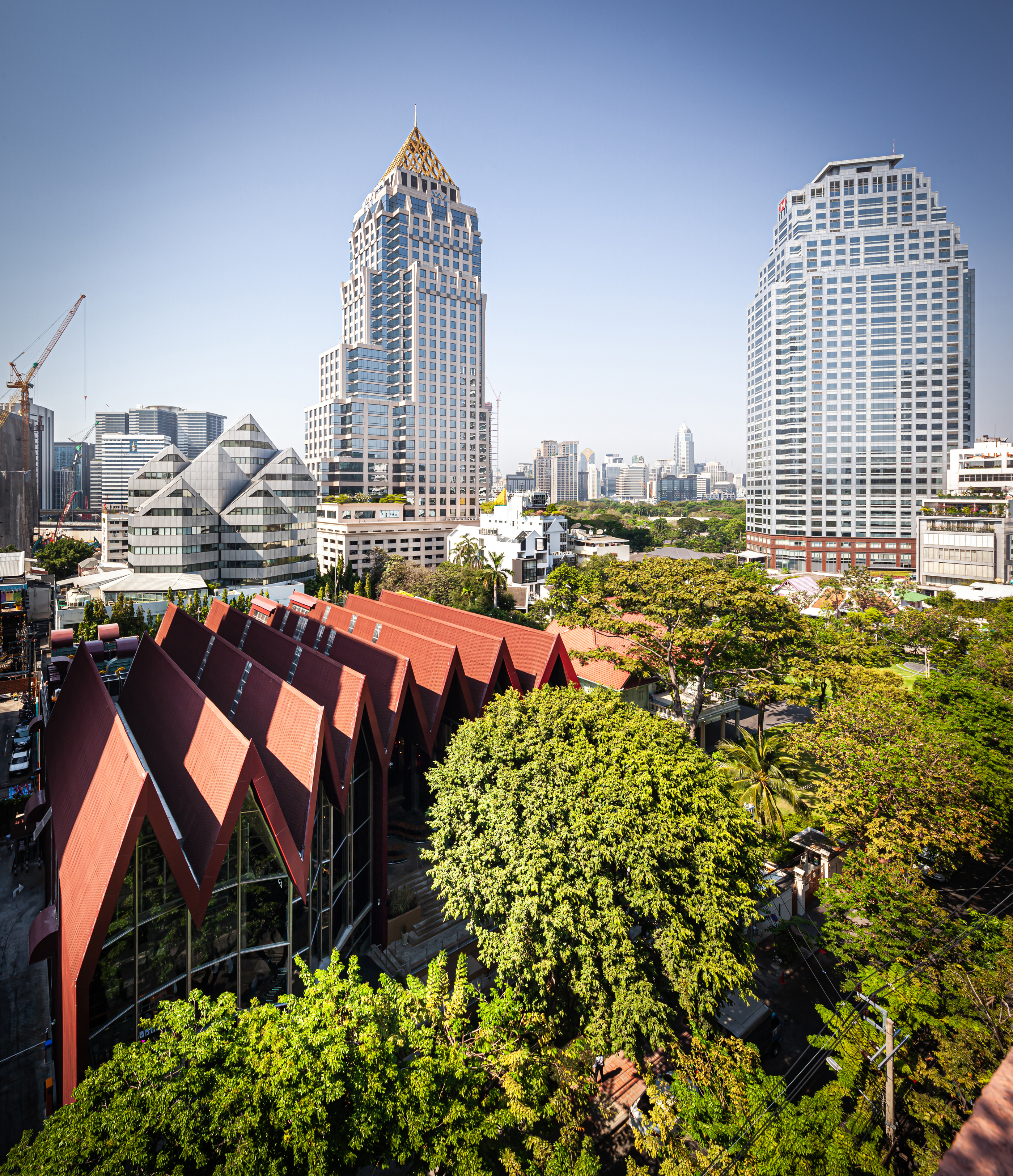 © SPACESHIFT STUDIO 