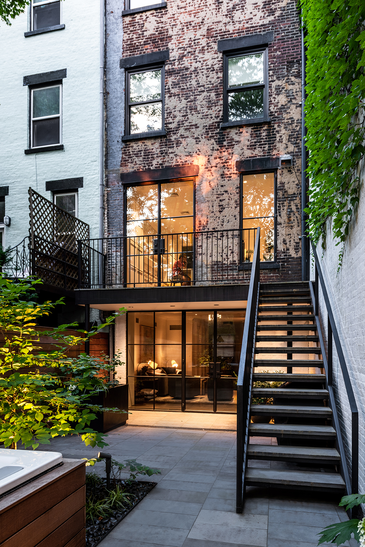 Inside New York's Residential Architecture: Apartments, Brownstones and ...