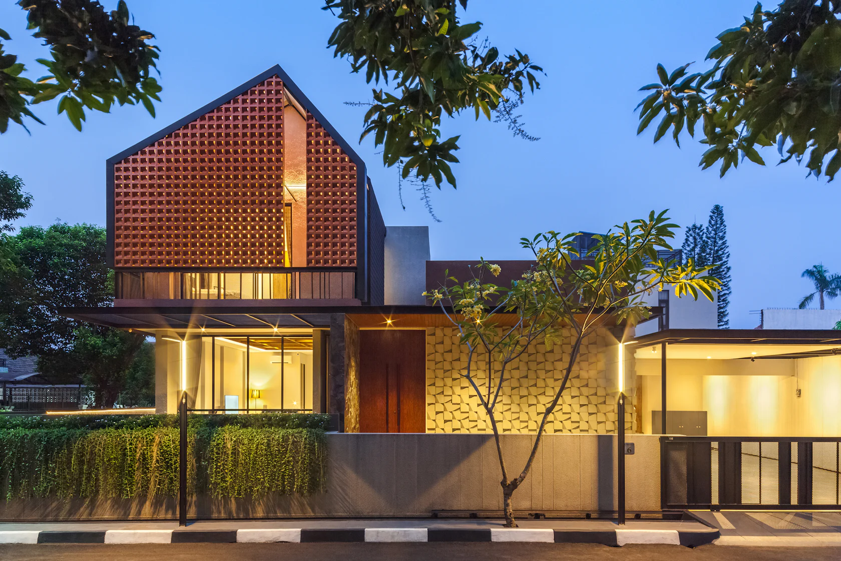 © Phidias Indonesia