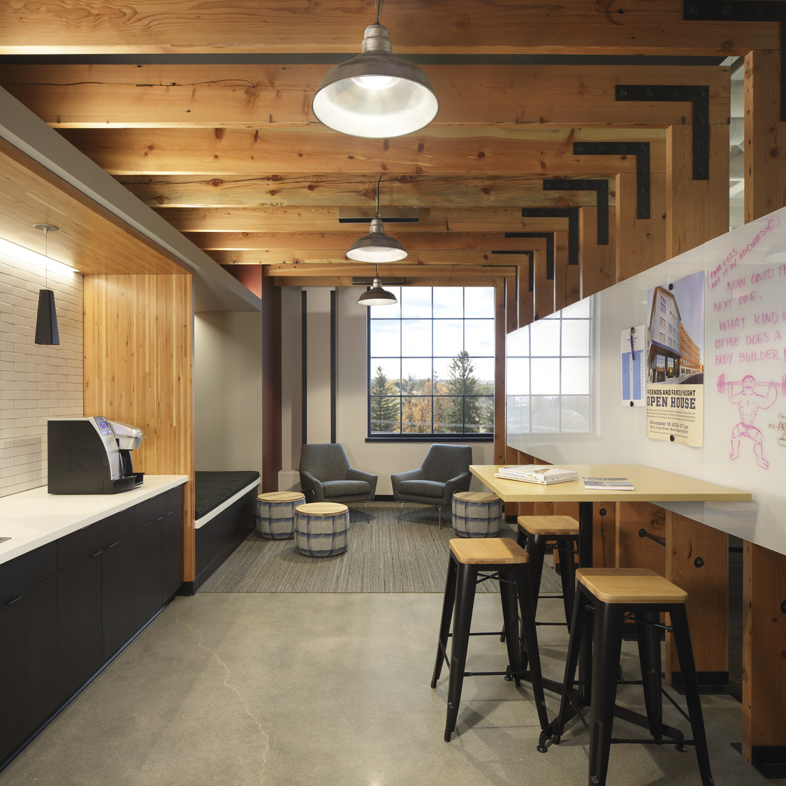 Duluth Trading Company Headquarters By Plunkett Raysich Architects   1603745806847R160117 01 N27 Medium 