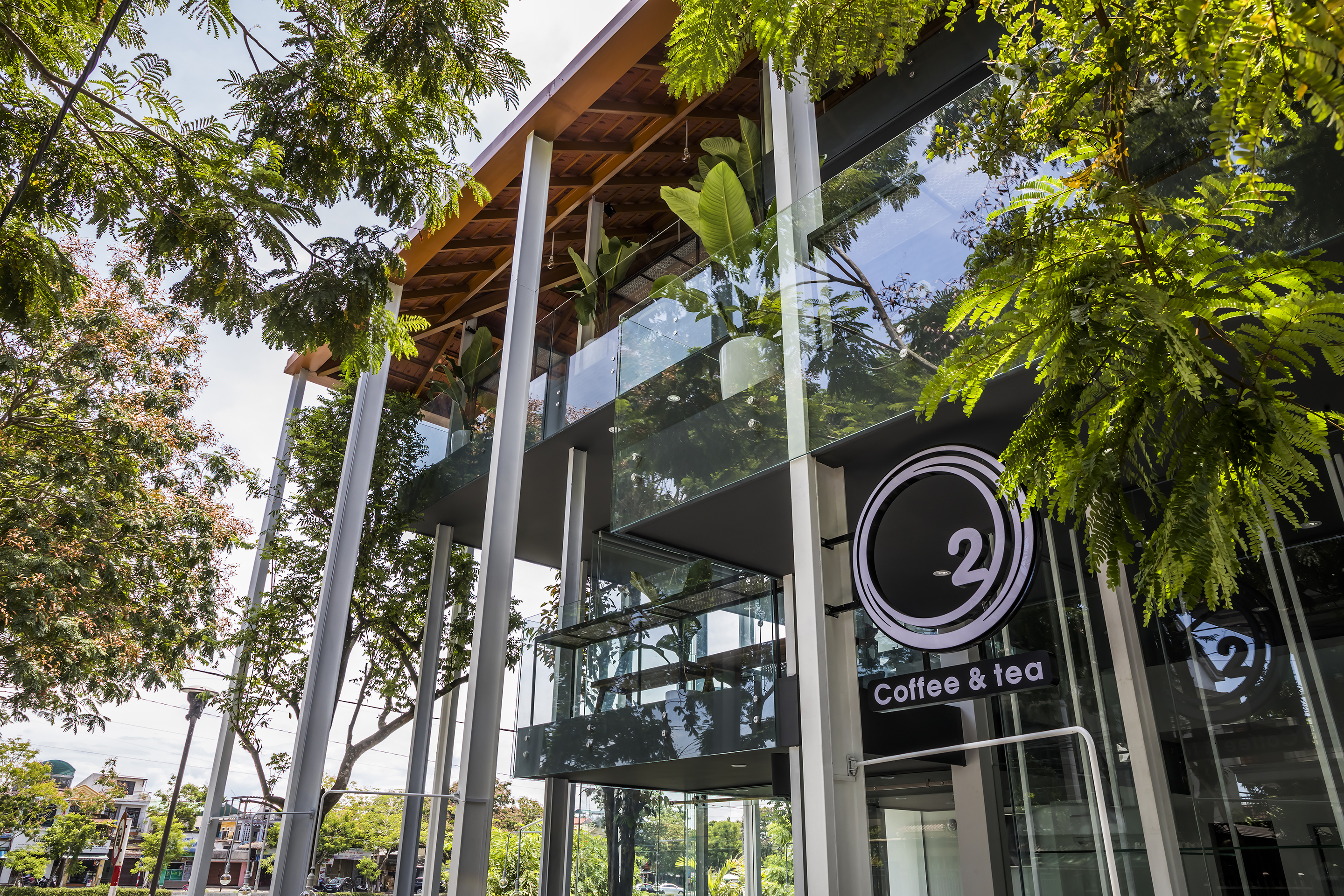 O2 COFFEE – THE NEW “ RƯỜNG” by mw archstudio - Architizer
