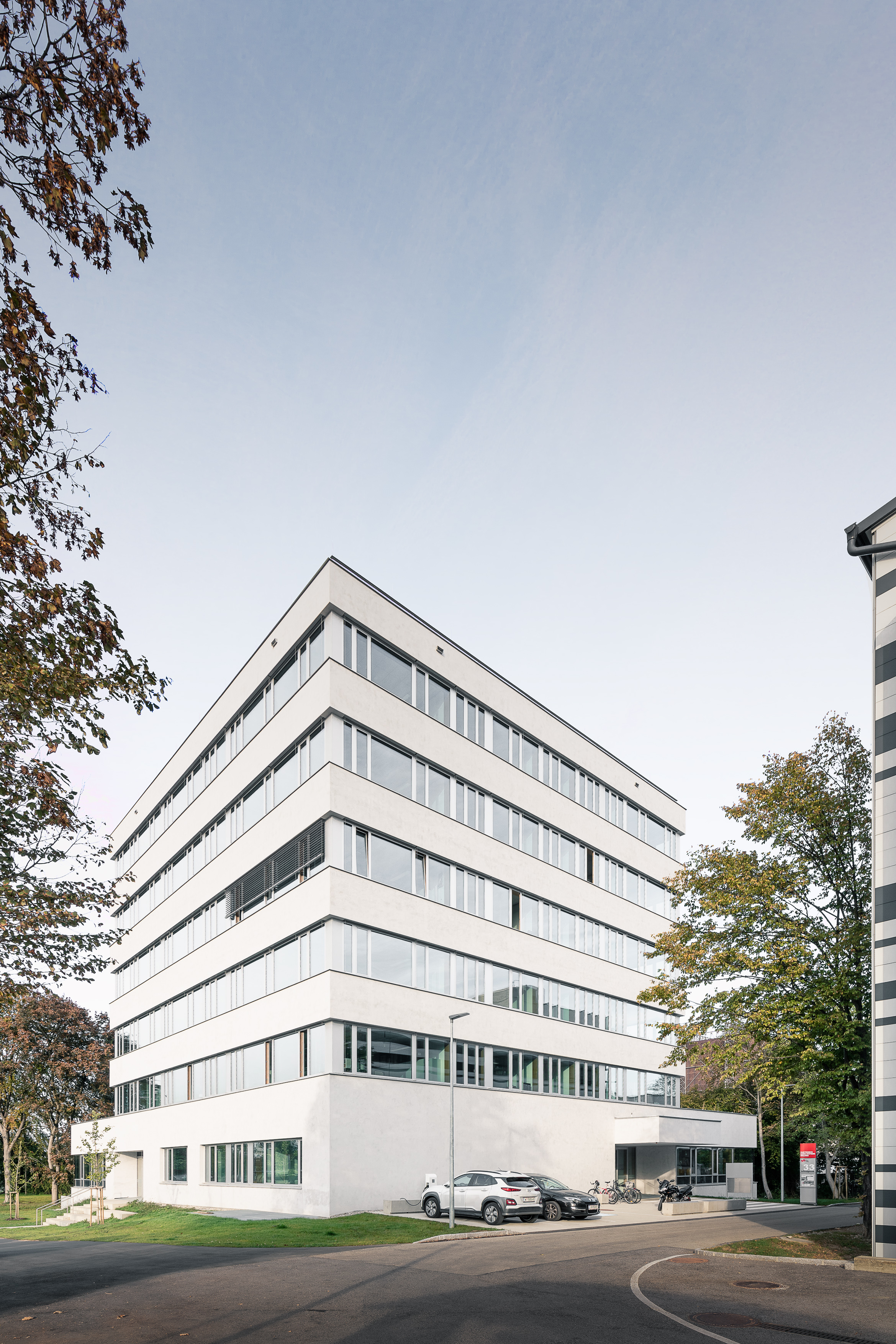 EBS – Electronic Based Systems Center by AllesWirdGut - Architizer