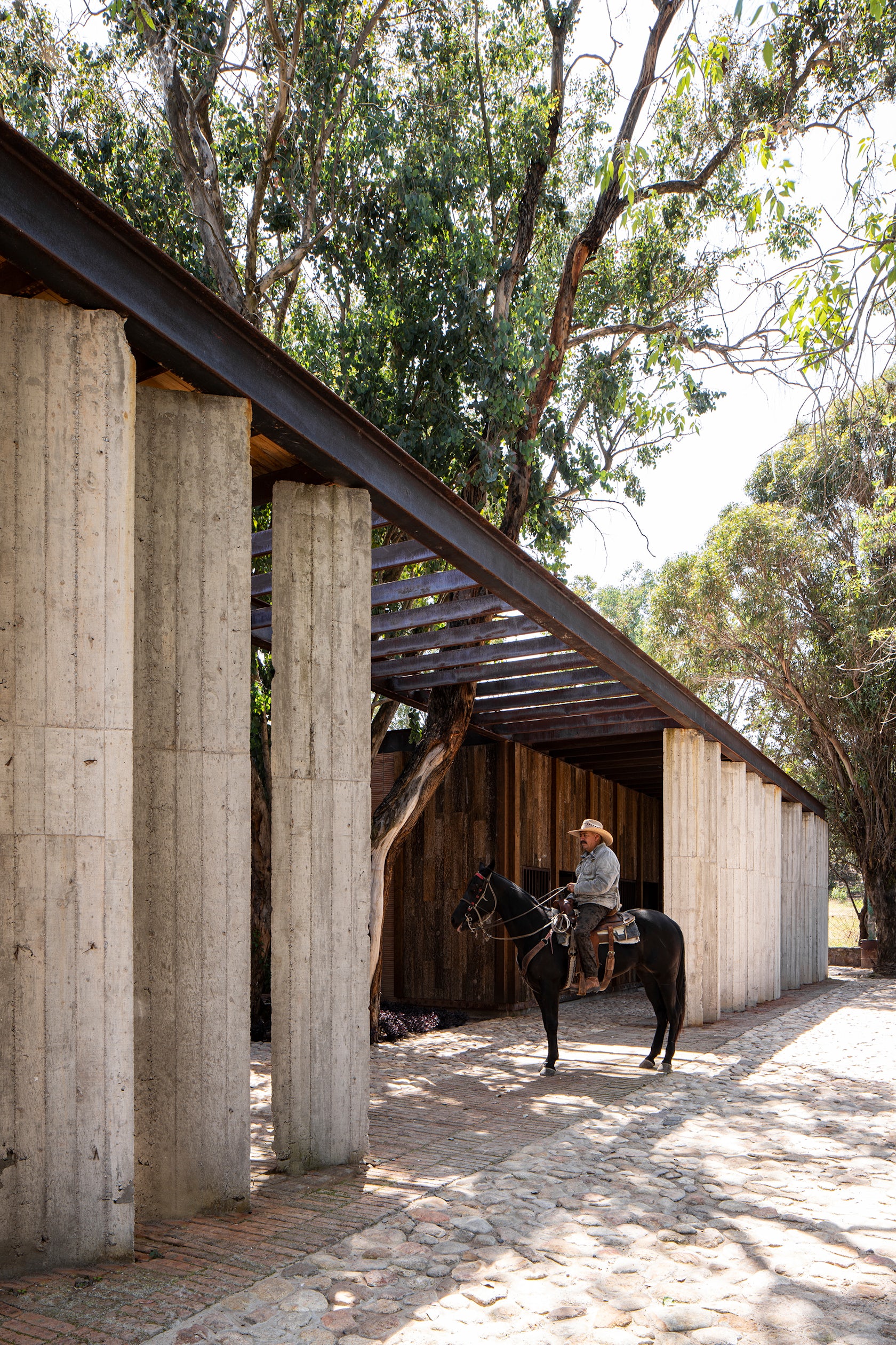 © Fabian M Escalante H Arquitectos