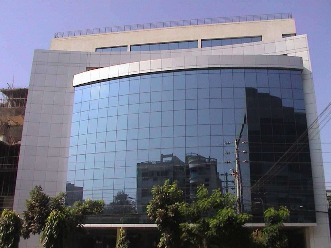 Standard Chartered Bank Head Office by Tanya Karim NR Khan & Associates