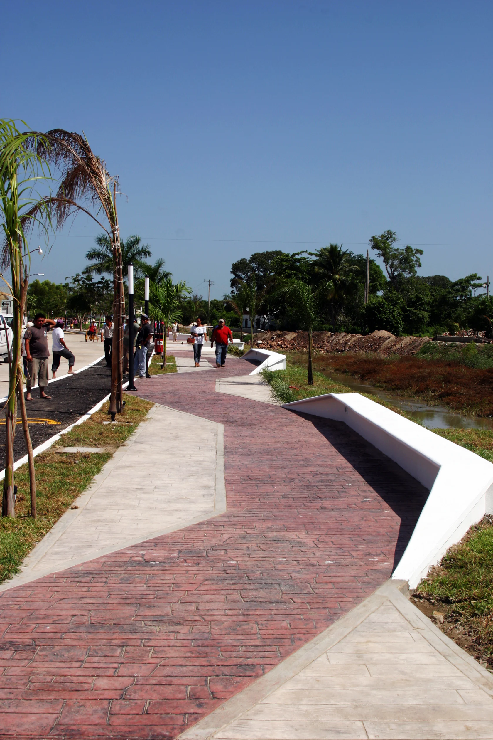 Paseo Rio Viejo by Studio 360 - Architizer