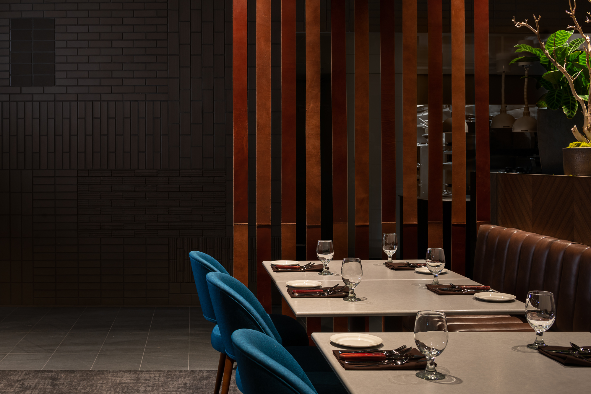 Daniel's Broiler Downtown Seattle by GRAHAM BABA ARCHITECTS Architizer