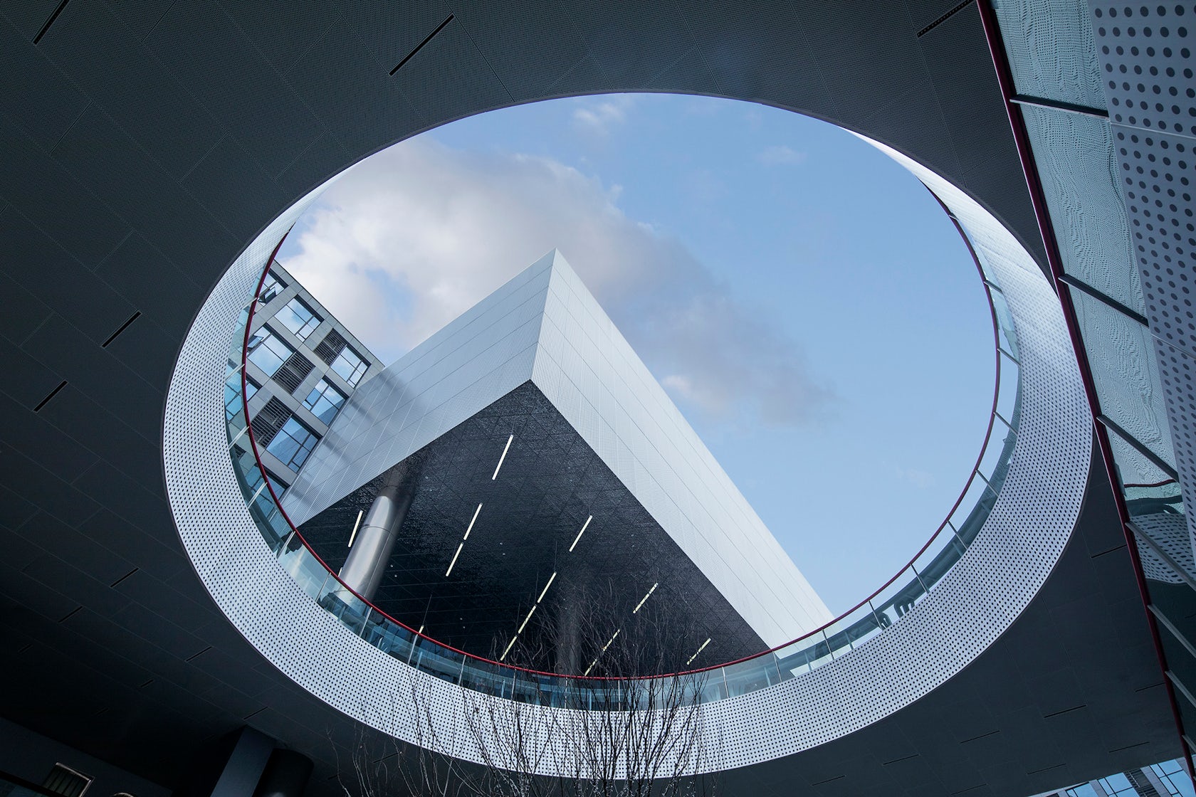 © CLOU architects