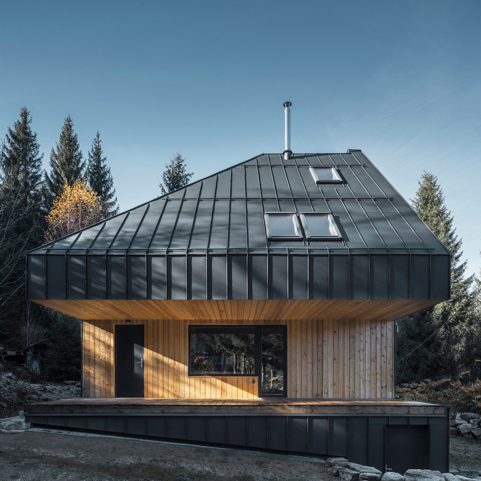 © NEW HOW architects