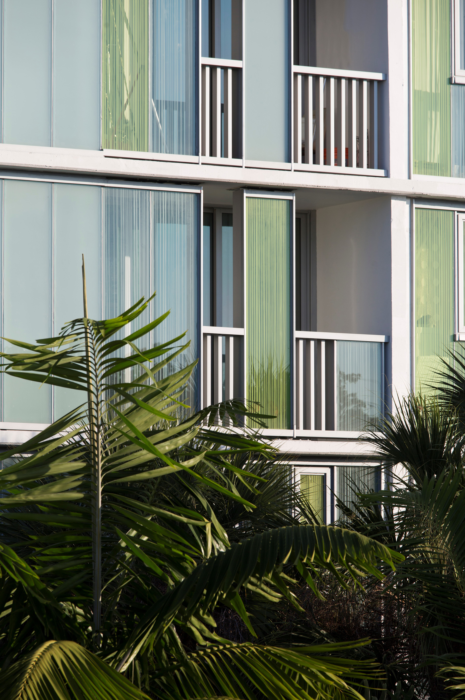 YOUNG AT ART MUSEUM BROWARD COUNTY LIBRARY by GLAVOVIC STUDIO, Cloud