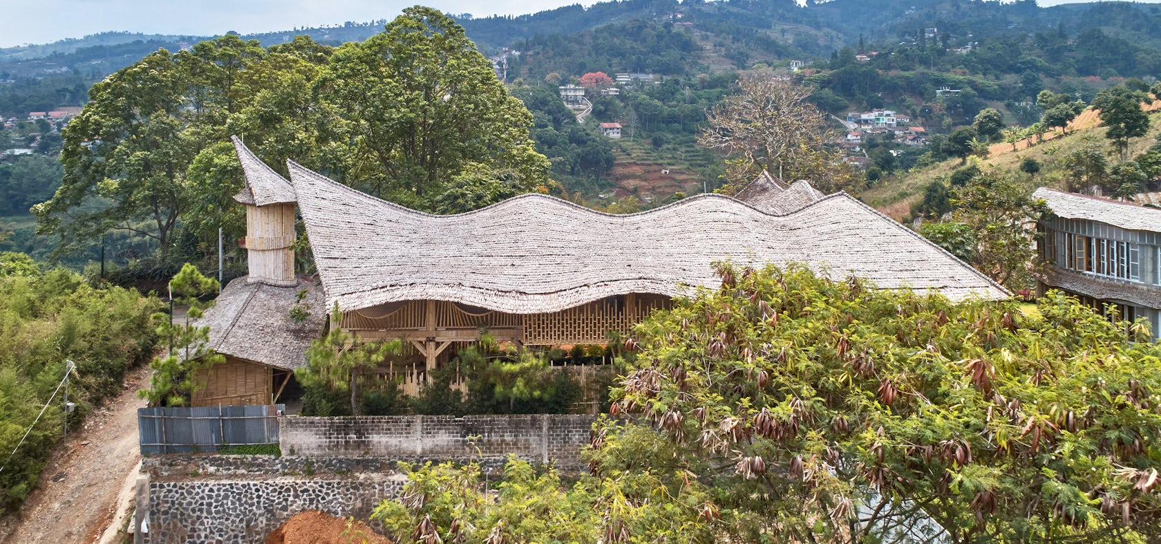 © Realrich Architecture Workshop - RAW Architecture