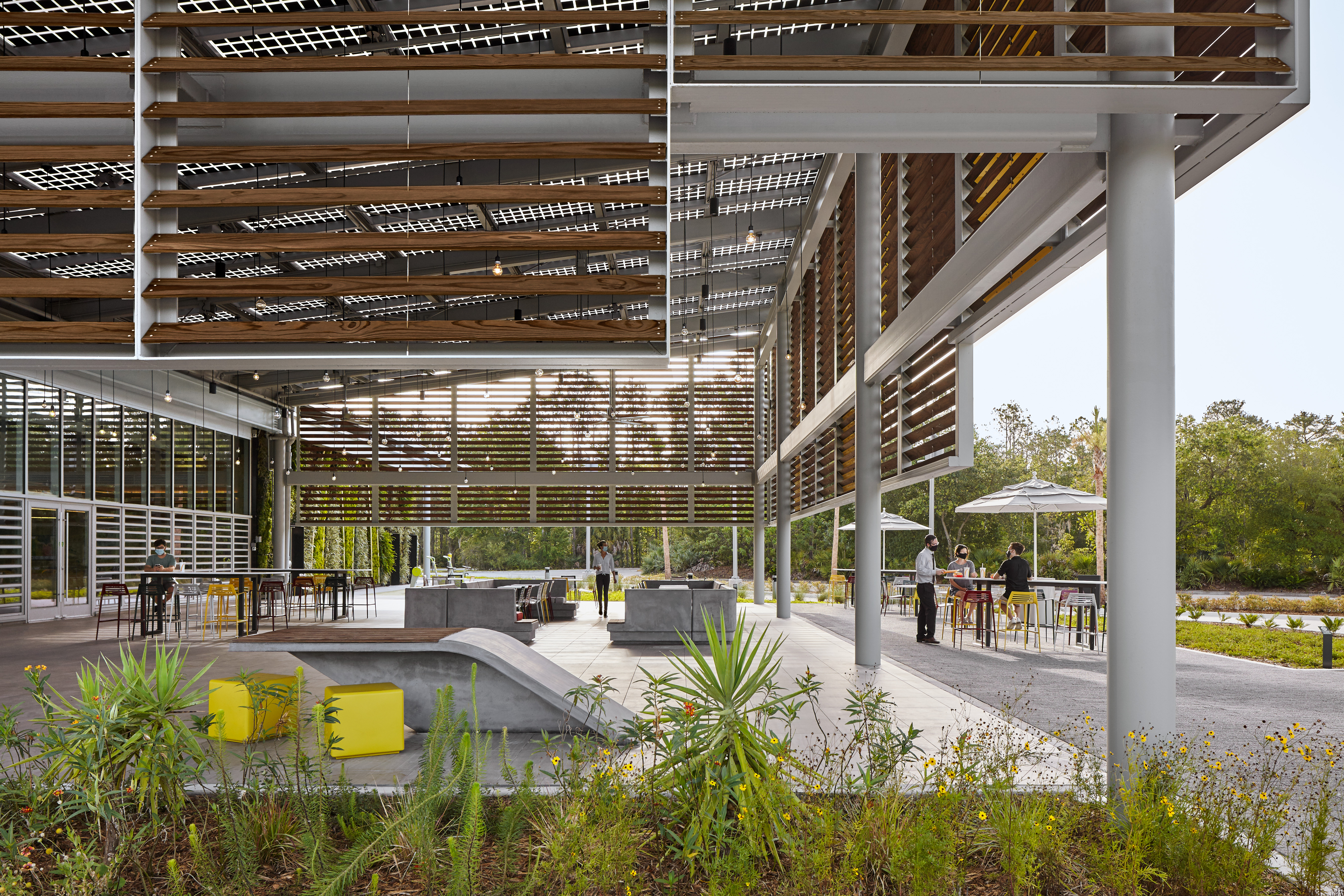 © Ross Barney Architects