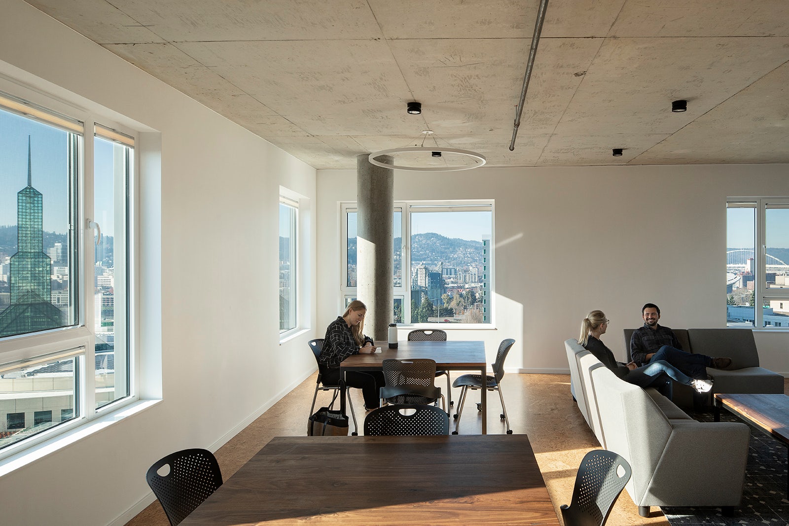 © LEVER Architecture