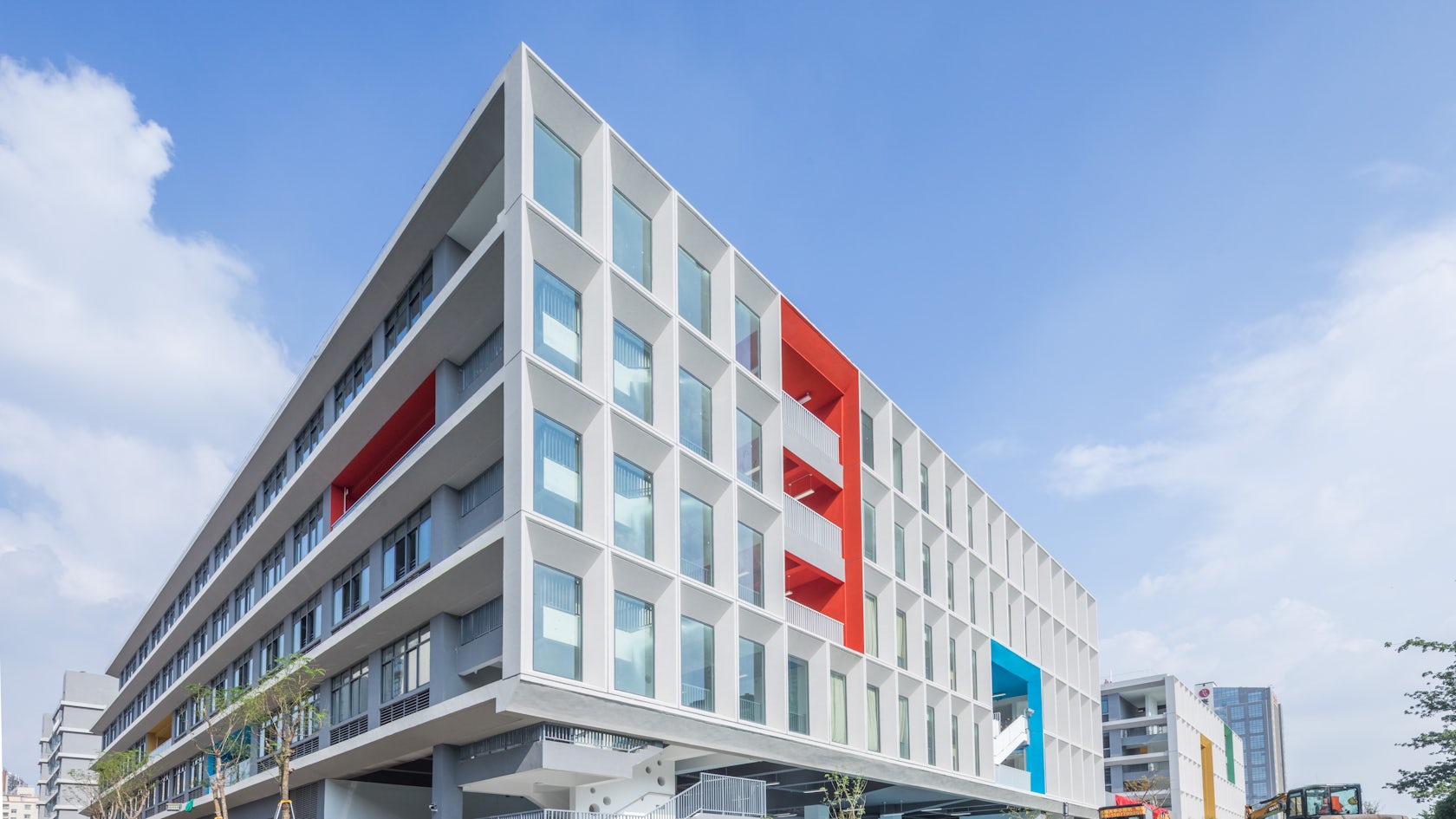 © CAPOL INTERNATIONAL & ASSOCIATES GROUP