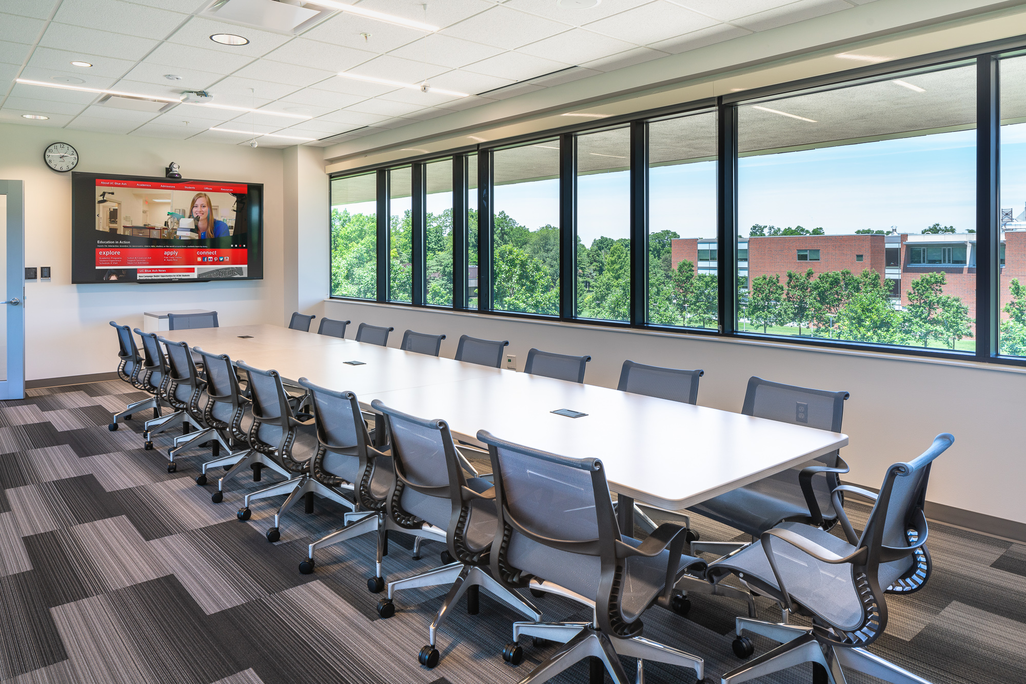 University of Cincinnati Blue Ash Muntz Hall by emersion DESIGN ...