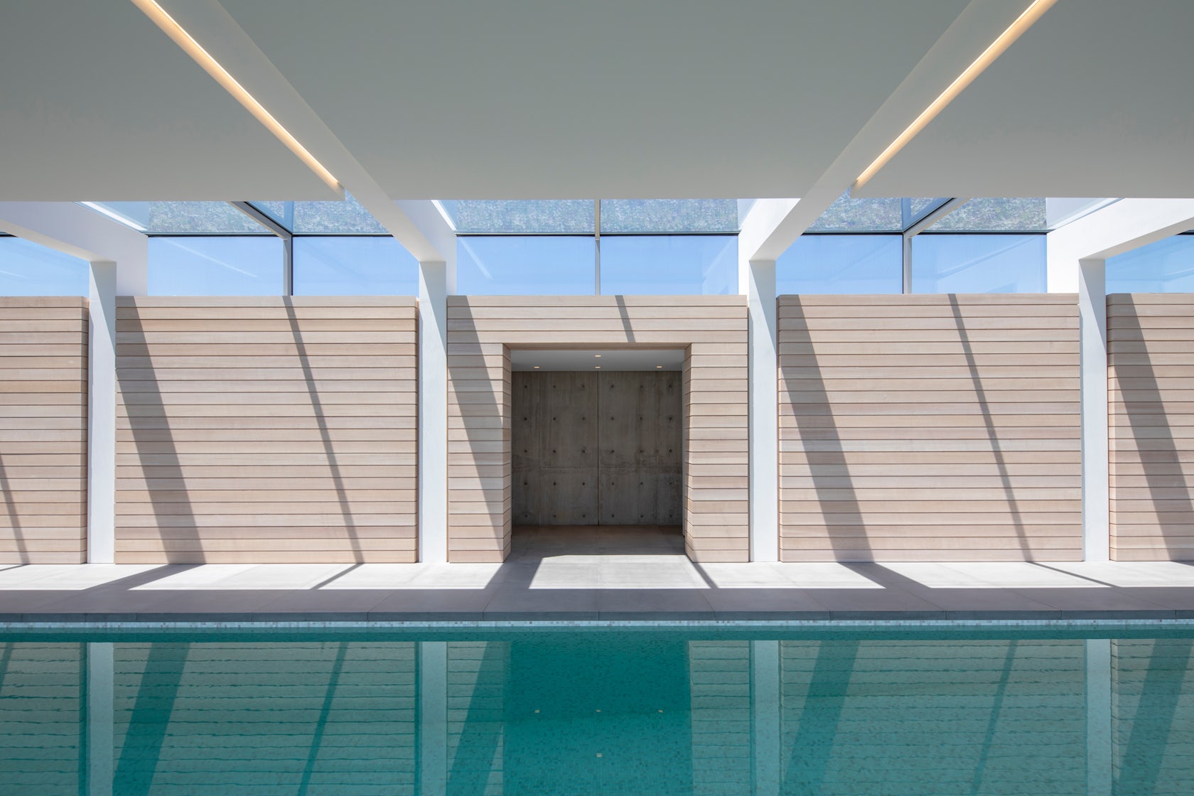 © Roger Ferris + Partners