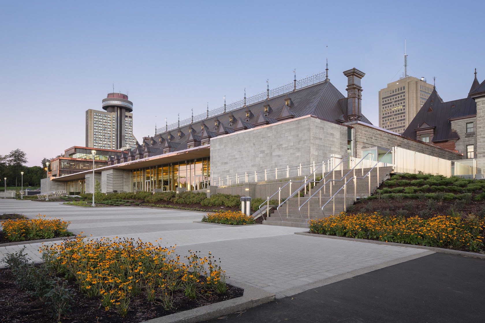 © Stephane Groleau Architectural Photographer