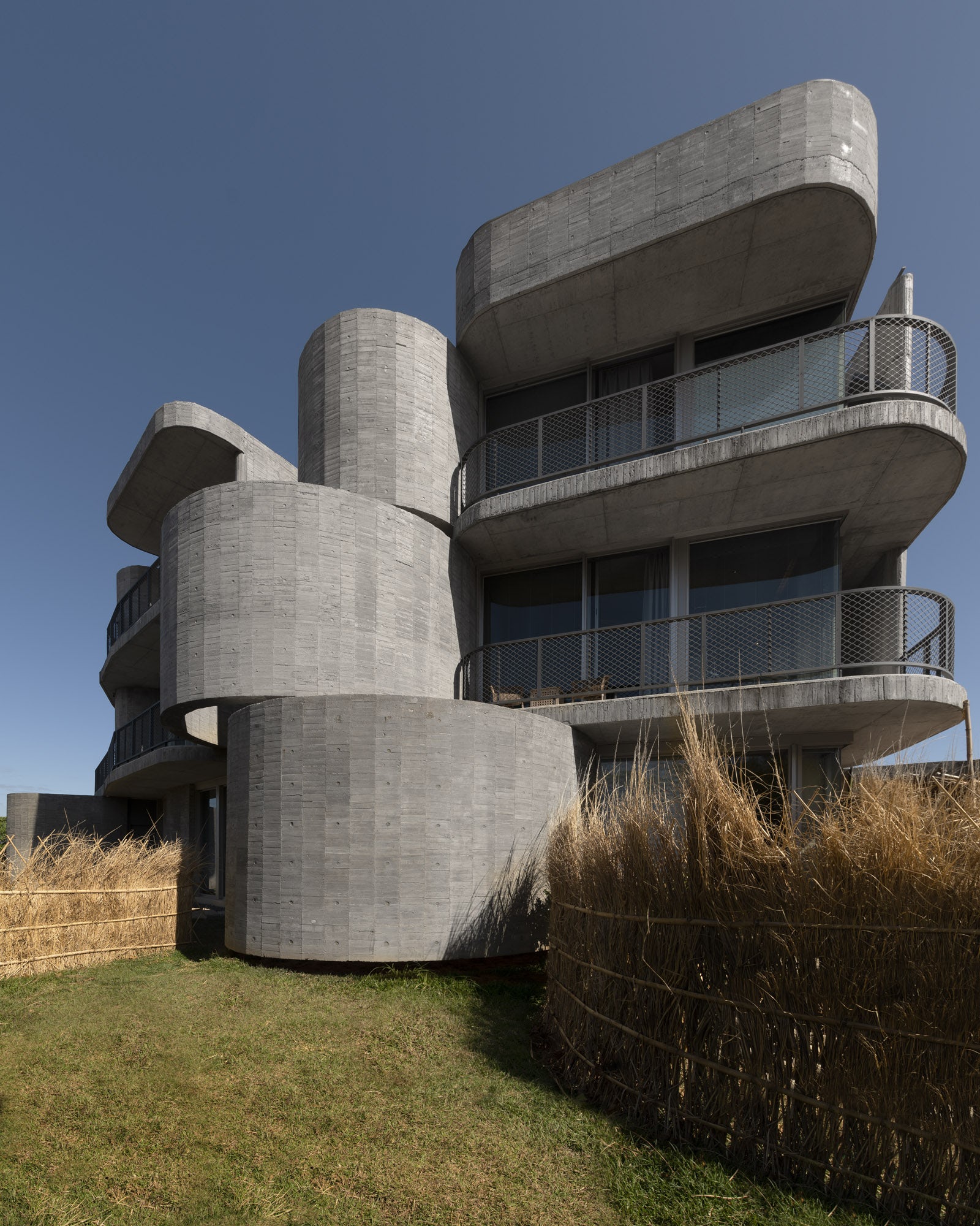 © XRANGE Architects