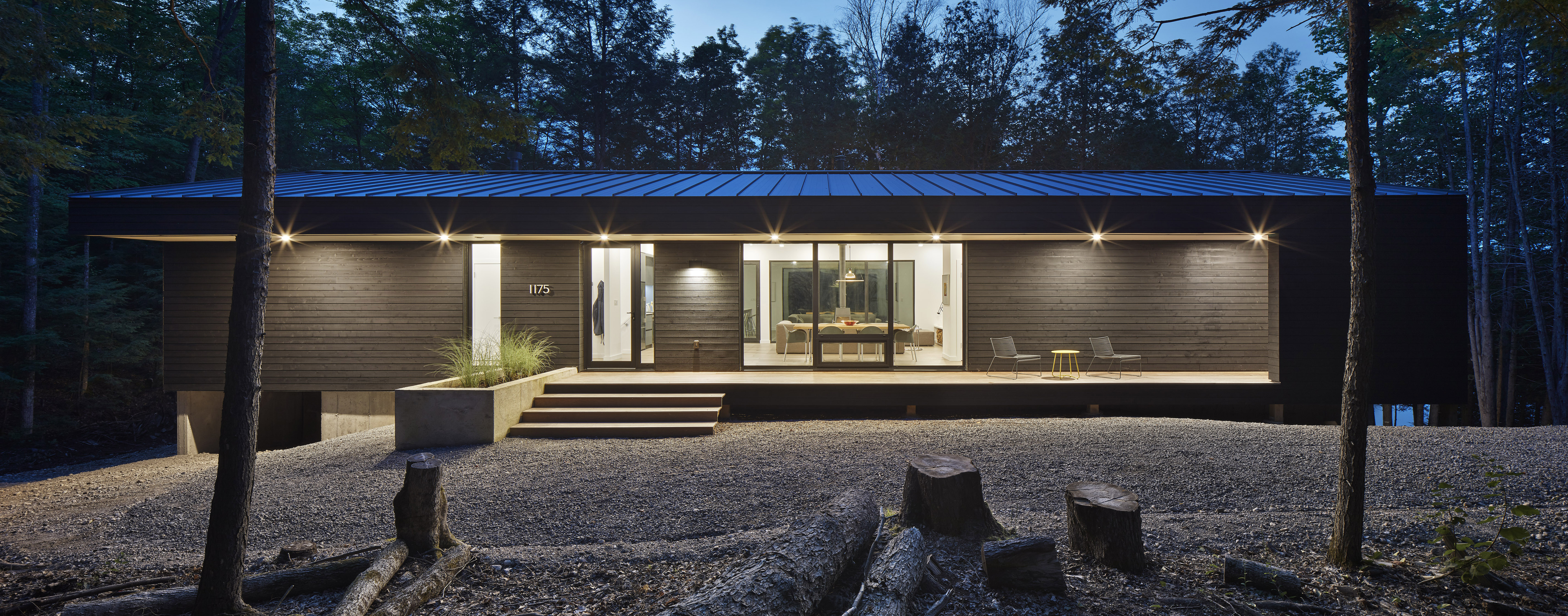 © ZERAFA STUDIO LLC