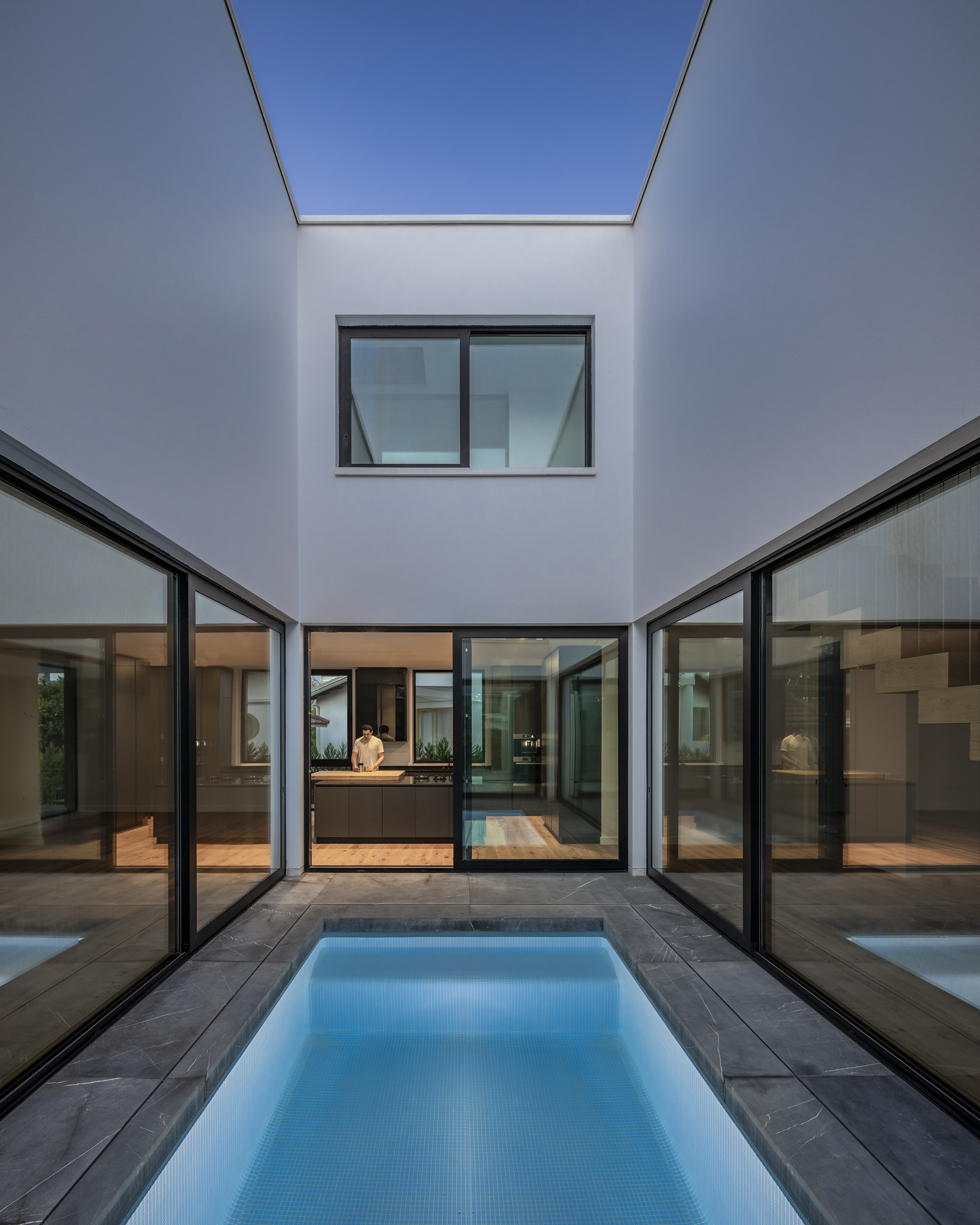 © KanLan [Kamran Heirati, Tallan Khosravizadeh]