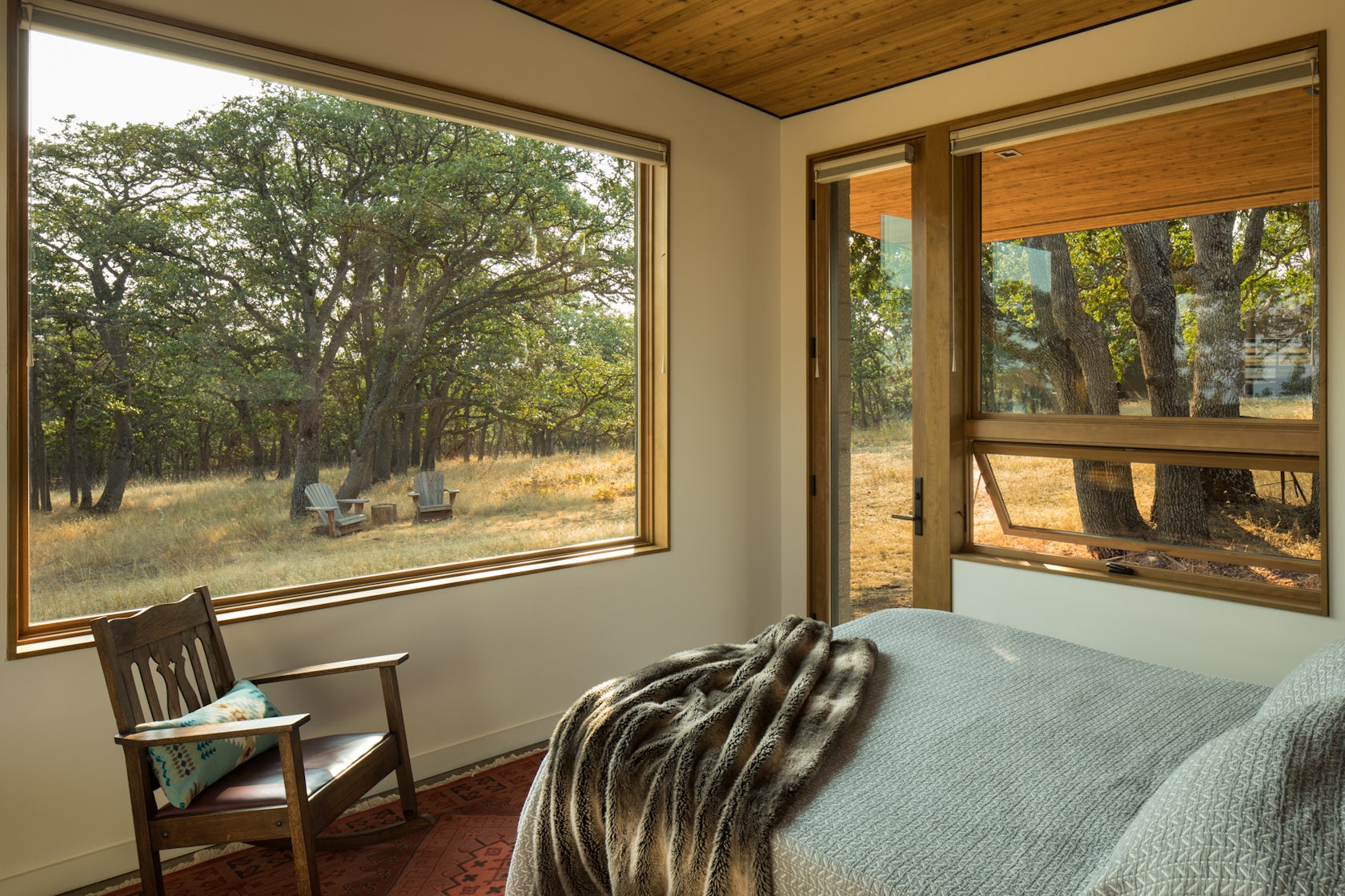 © eb architecture + design