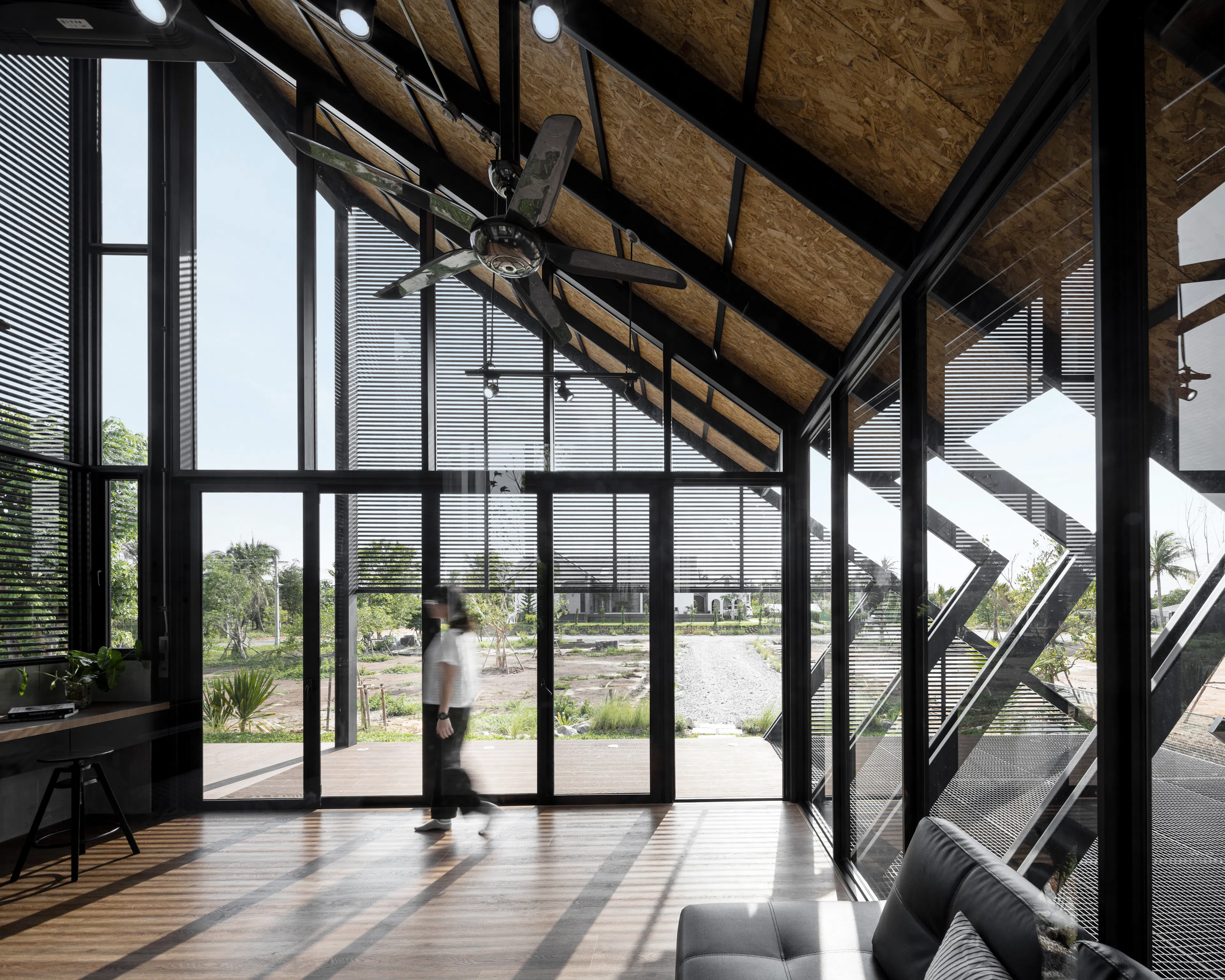 Villa Backyard — 8