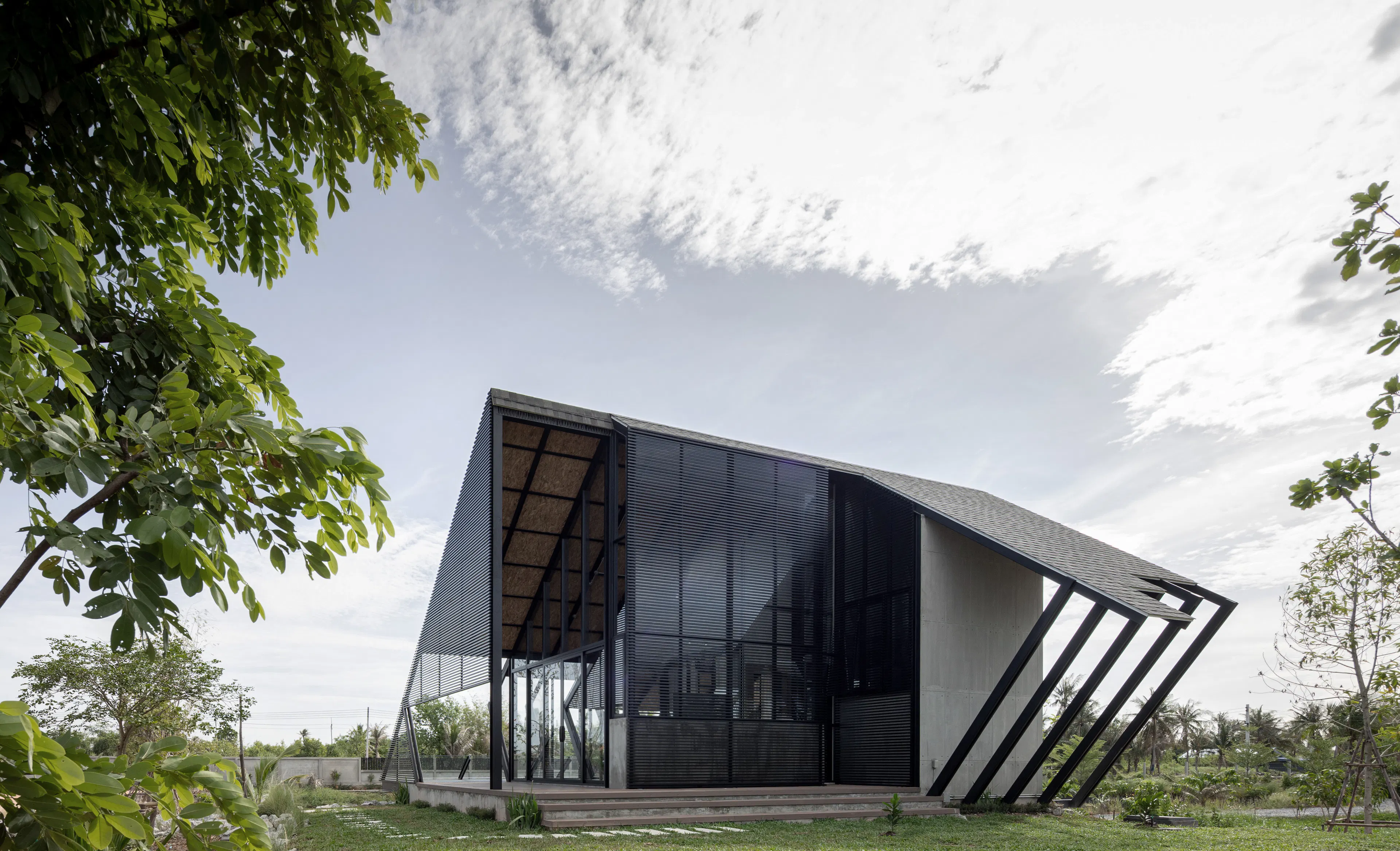 Villa Backyard — 16