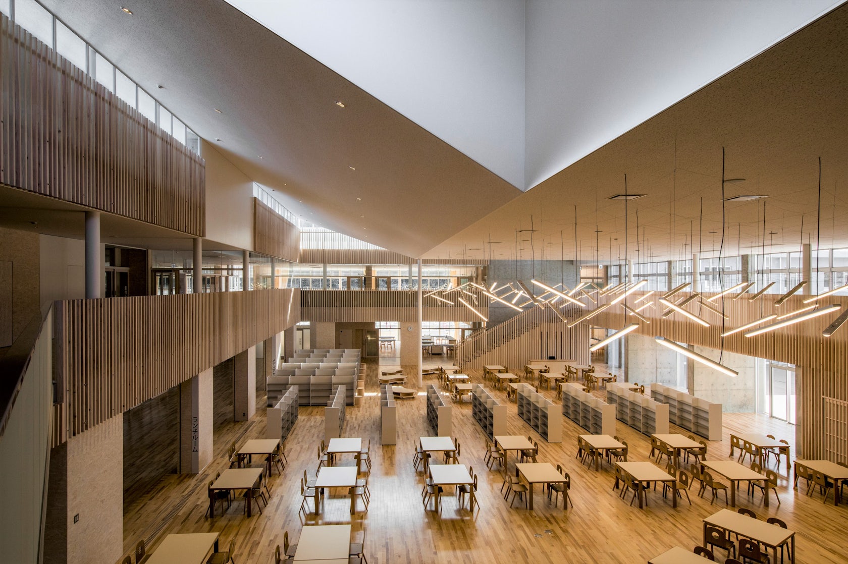 © MIKAMI Architects