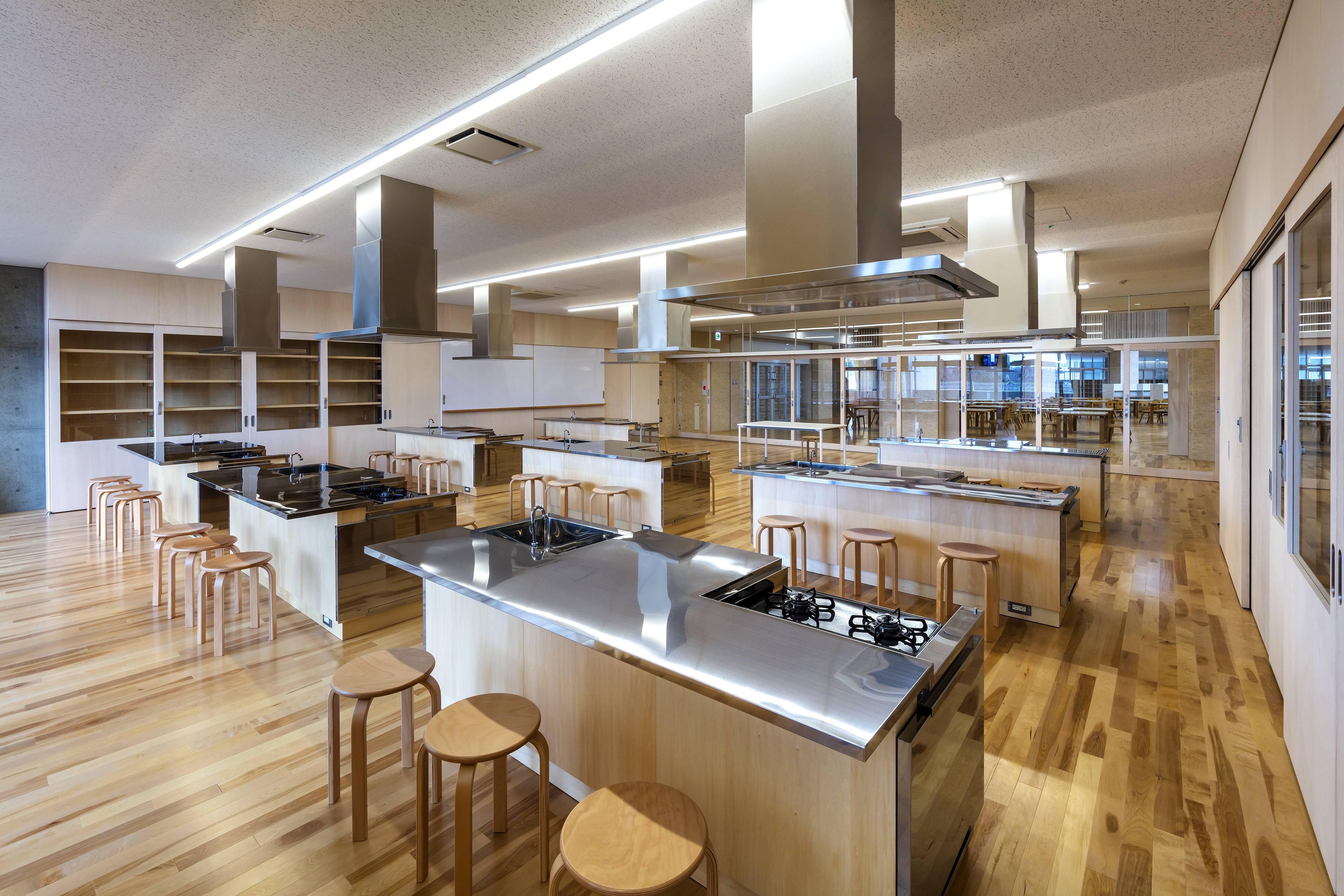 © MIKAMI Architects