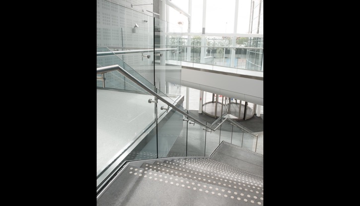 GRS TAPER-LOC® Dry Glaze Glass Railing System
