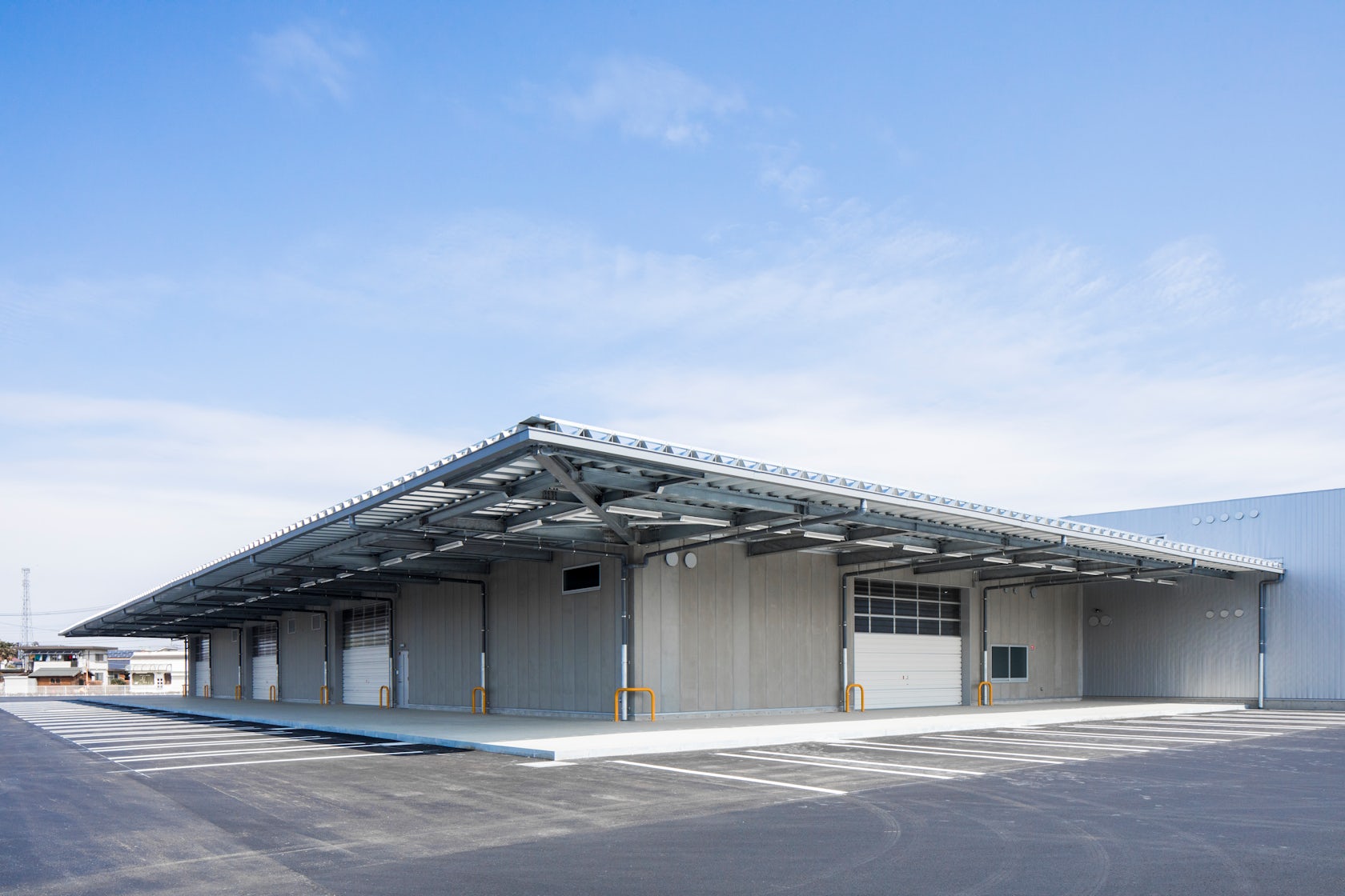 © MIKAMI Architects