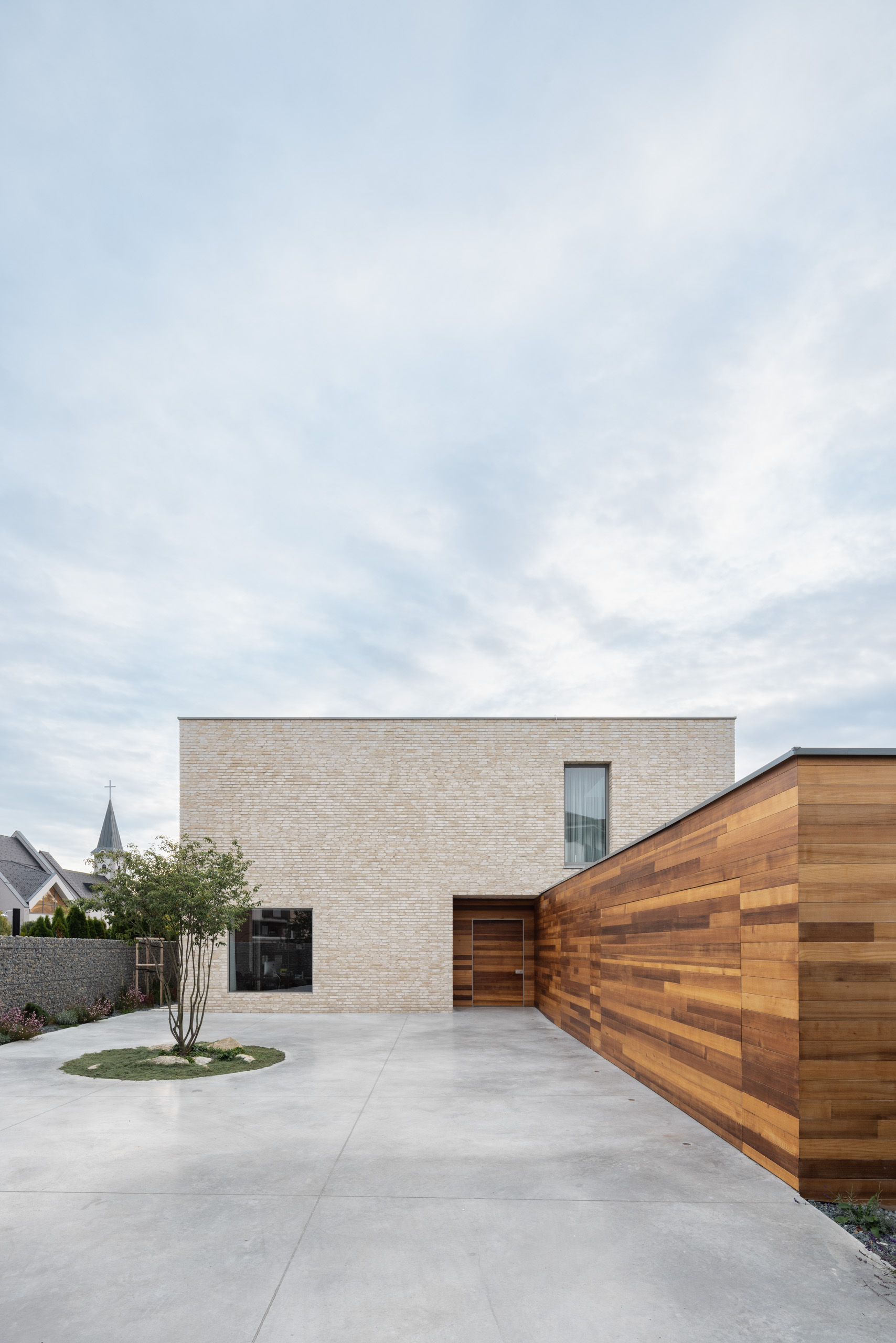 © Jakub Kolarovi Architects