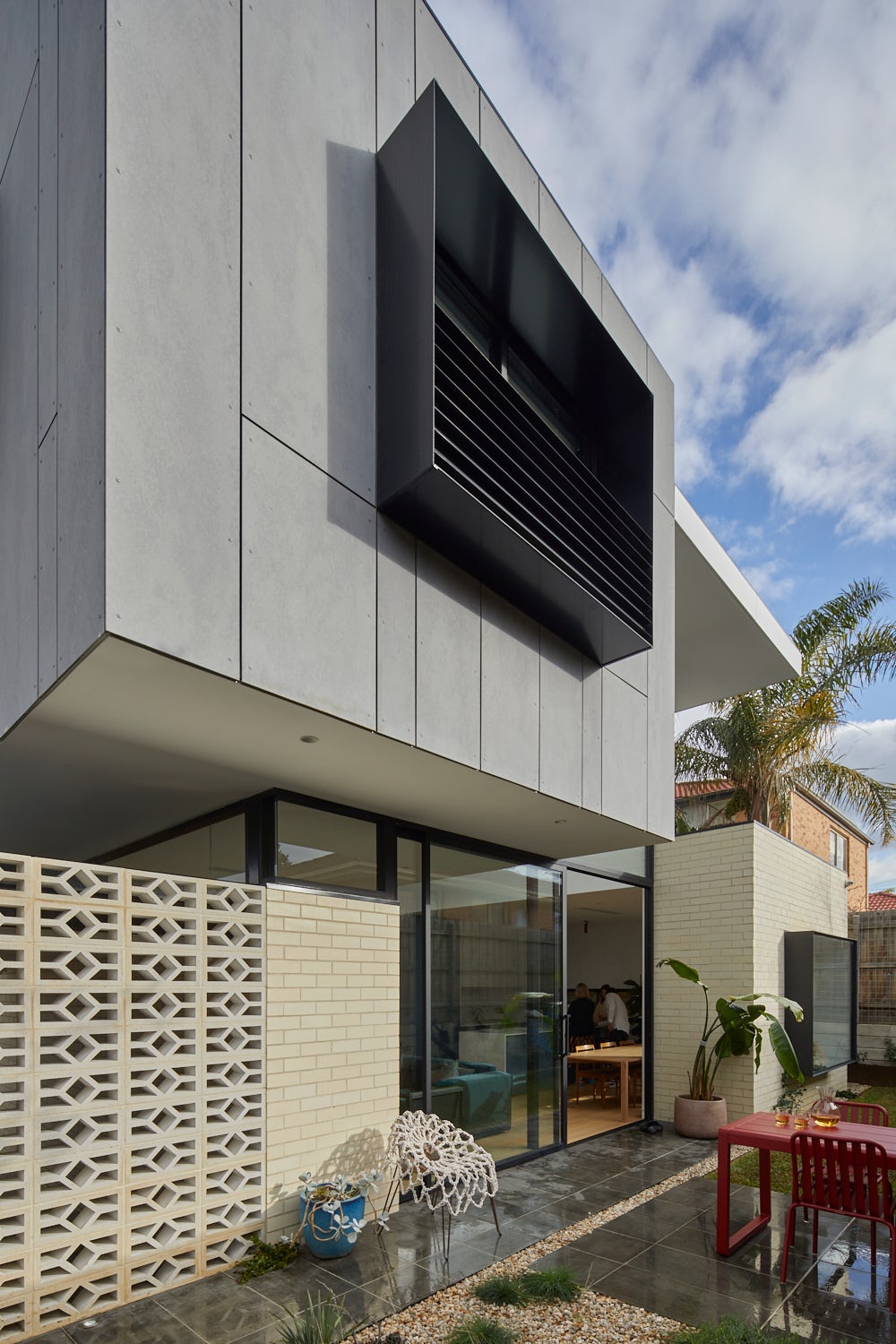 © Sgourakis Architects