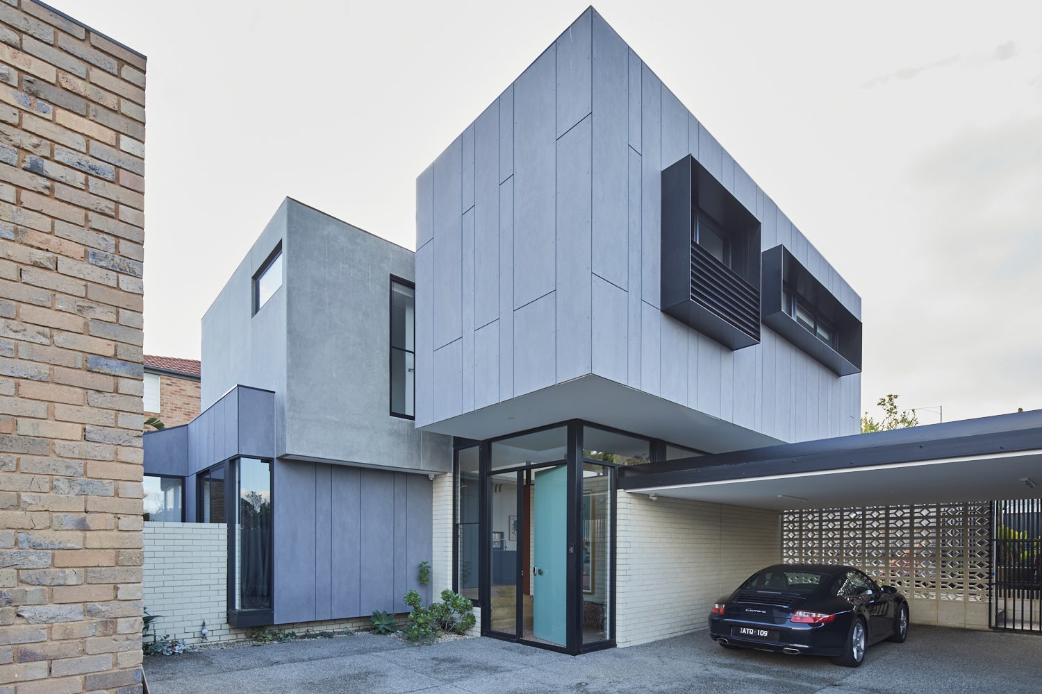 © Sgourakis Architects