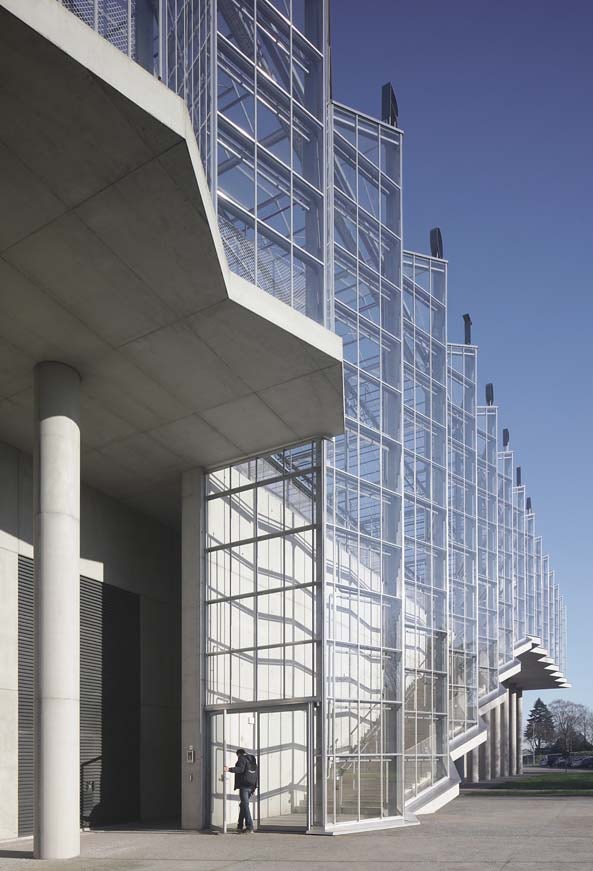 © van Bergen Kolpa Architects