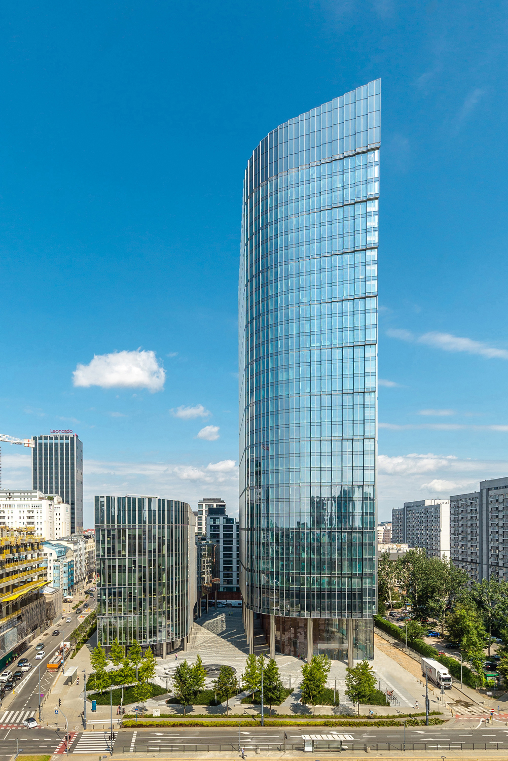 © Goettsch Partners