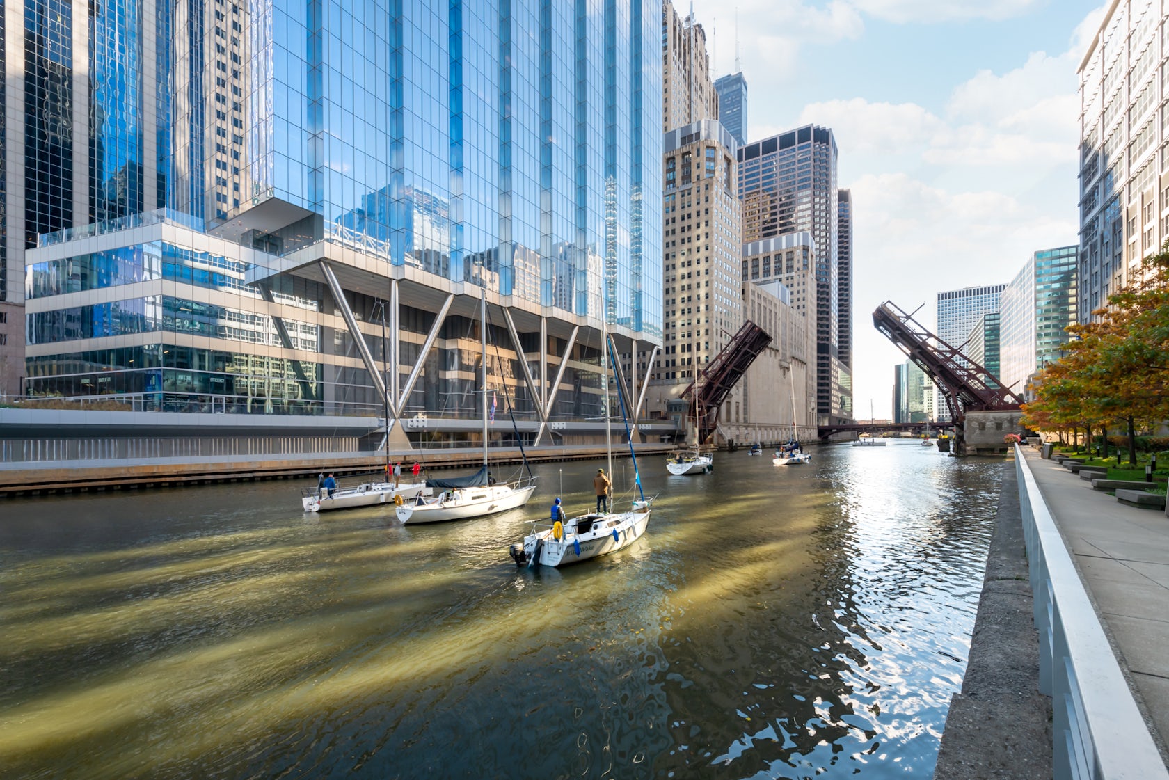 © Goettsch Partners