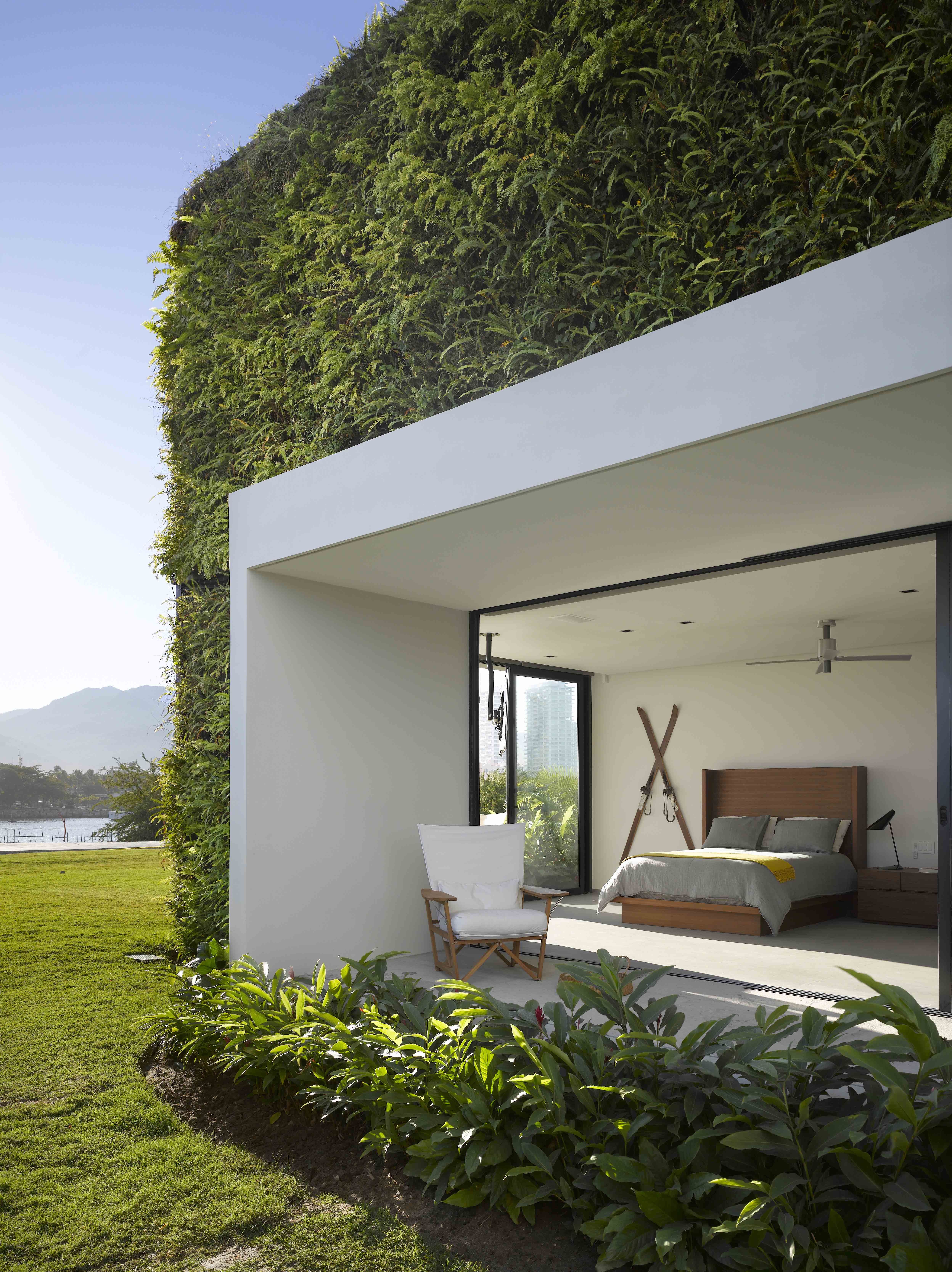 © Ezequiel Farca Studio