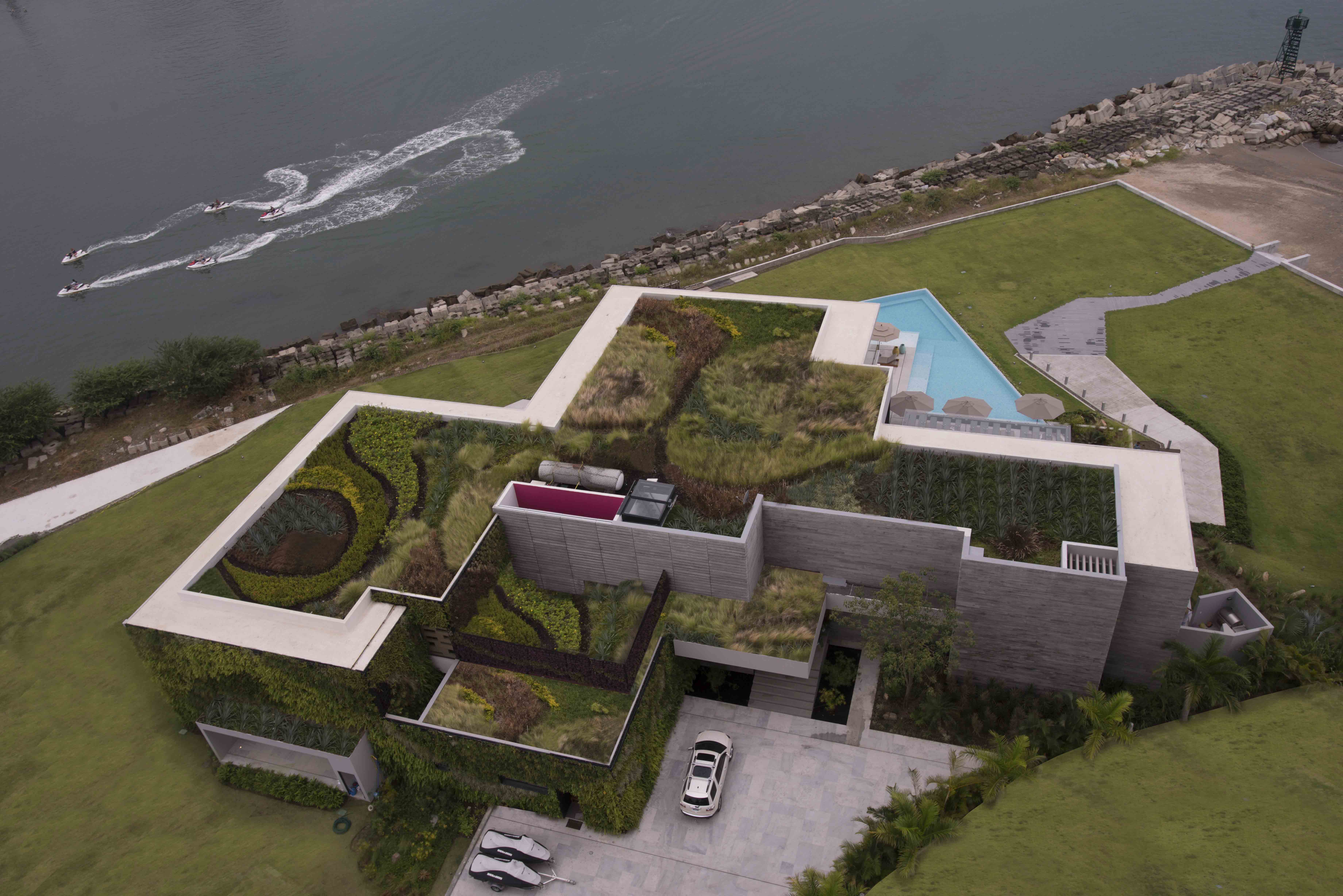 © Ezequiel Farca Studio