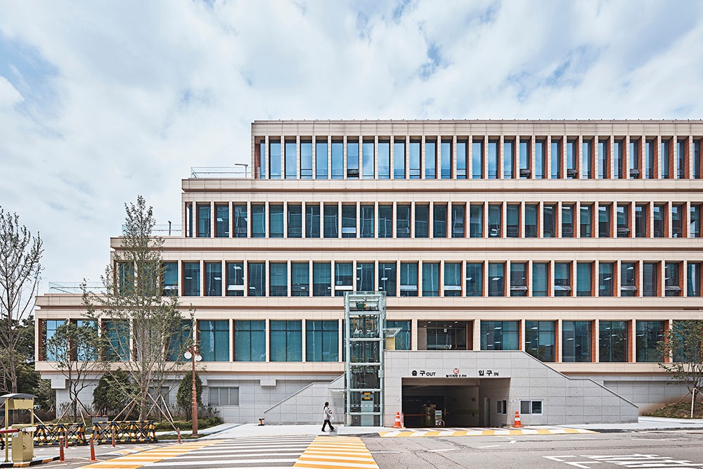 © HAEAHN Architecture