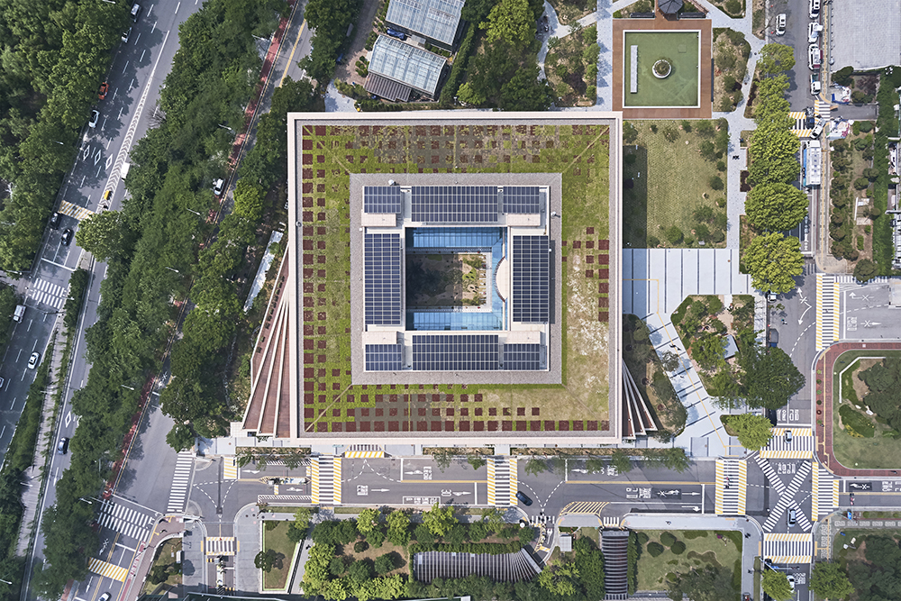 © HAEAHN Architecture