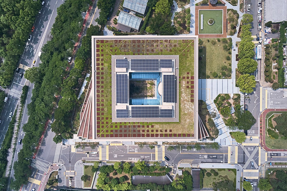 © HAEAHN Architecture